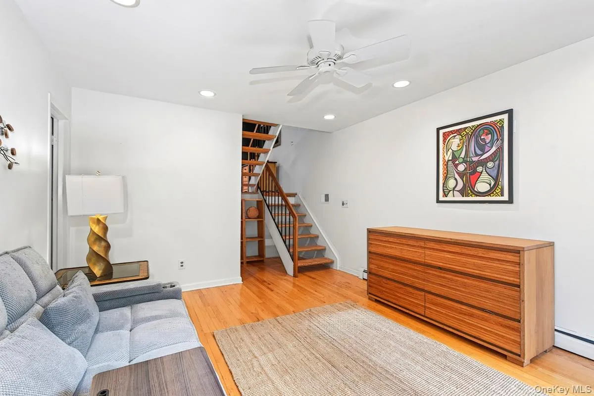 246 Treetop Crescent, Rye Town, NY, 2 Bedrooms Bedrooms, 5 Rooms Rooms,2 BathroomsBathrooms,Residential,For Rent,Treetop,0,1049483 246 Treetop Crescent, Rye Town, NY, 2 Bedrooms Bedrooms, 5 Rooms Rooms,2 BathroomsBathrooms,Residential,For Rent,Treetop,0,1049483