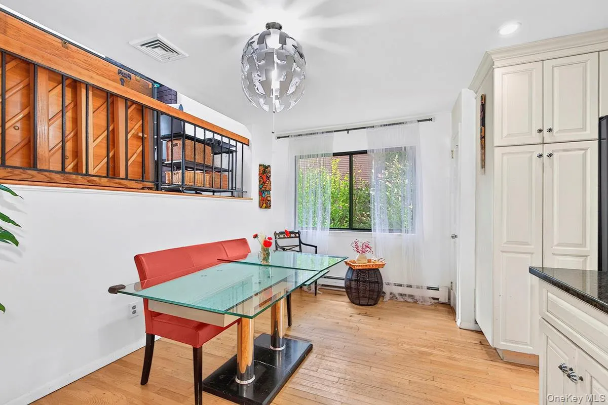 246 Treetop Crescent, Rye Town, NY, 2 Bedrooms Bedrooms, 5 Rooms Rooms,2 BathroomsBathrooms,Residential,For Rent,Treetop,0,1049483 246 Treetop Crescent, Rye Town, NY, 2 Bedrooms Bedrooms, 5 Rooms Rooms,2 BathroomsBathrooms,Residential,For Rent,Treetop,0,1049483