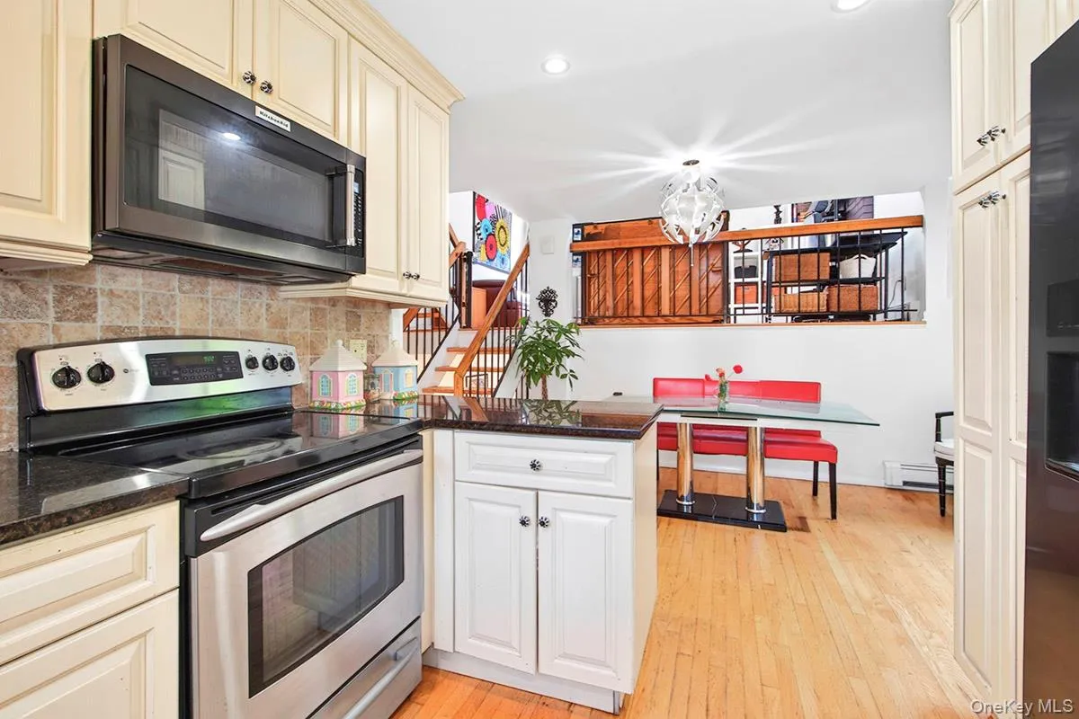 246 Treetop Crescent, Rye Town, NY, 2 Bedrooms Bedrooms, 5 Rooms Rooms,2 BathroomsBathrooms,Residential,For Rent,Treetop,0,1049483 246 Treetop Crescent, Rye Town, NY, 2 Bedrooms Bedrooms, 5 Rooms Rooms,2 BathroomsBathrooms,Residential,For Rent,Treetop,0,1049483