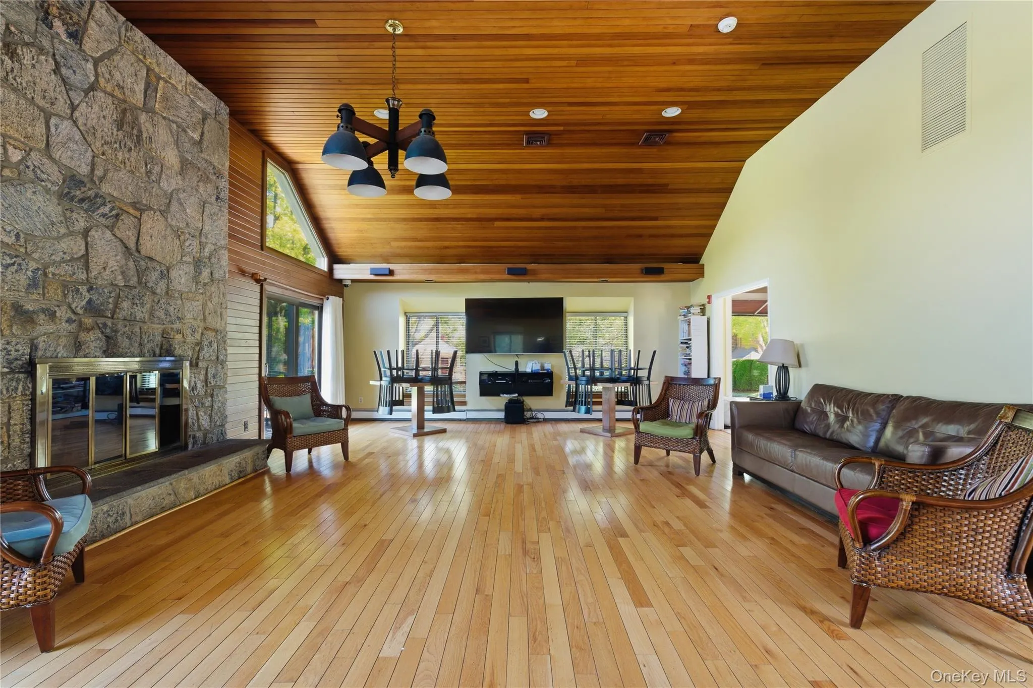 246 Treetop Crescent, Rye Town, NY, 2 Bedrooms Bedrooms, 5 Rooms Rooms,2 BathroomsBathrooms,Residential,For Rent,Treetop,0,1049483 246 Treetop Crescent, Rye Town, NY, 2 Bedrooms Bedrooms, 5 Rooms Rooms,2 BathroomsBathrooms,Residential,For Rent,Treetop,0,1049483