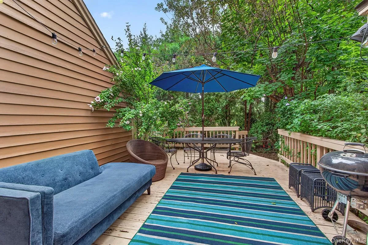 246 Treetop Crescent, Rye Town, NY, 2 Bedrooms Bedrooms, 5 Rooms Rooms,2 BathroomsBathrooms,Residential,For Rent,Treetop,0,1049483 246 Treetop Crescent, Rye Town, NY, 2 Bedrooms Bedrooms, 5 Rooms Rooms,2 BathroomsBathrooms,Residential,For Rent,Treetop,0,1049483