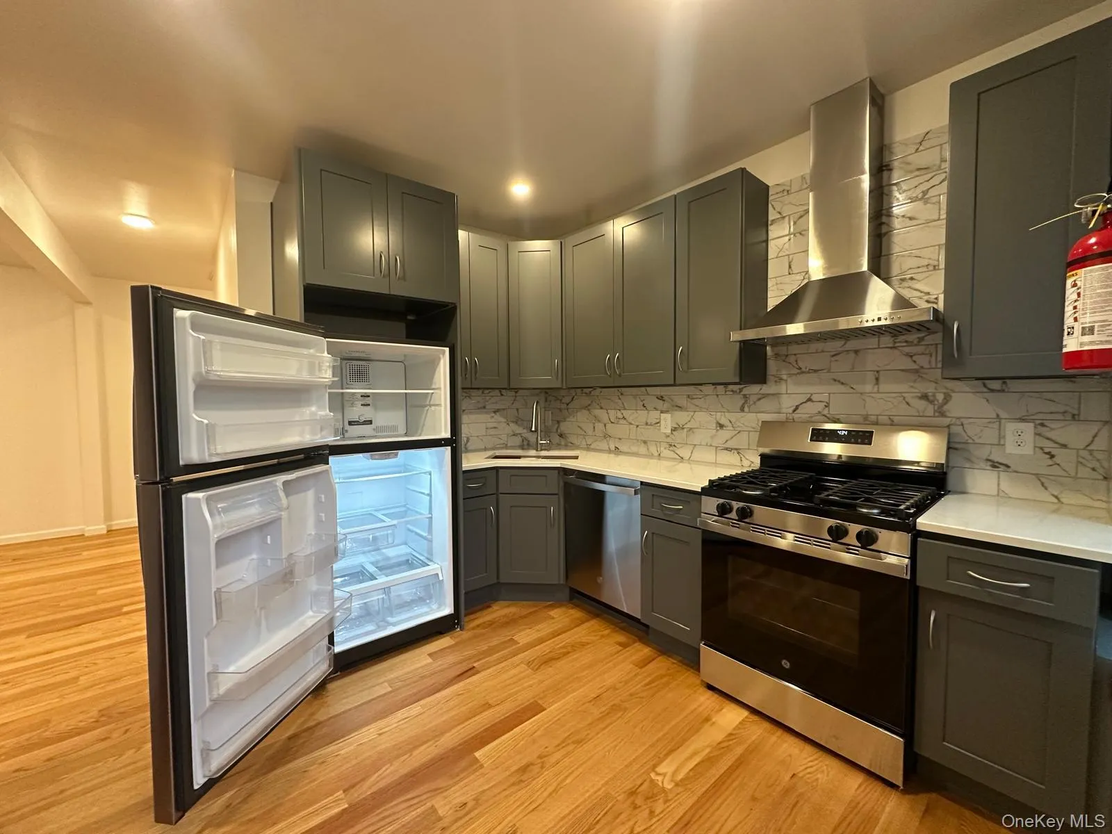 31 Benkard Avenue, Newburgh (city), NY, 4 Bedrooms Bedrooms, 7 Rooms Rooms,1 BathroomBathrooms,Residential Lease,For Rent,Benkard,0,1049484 31 Benkard Avenue, Newburgh (city), NY, 4 Bedrooms Bedrooms, 7 Rooms Rooms,1 BathroomBathrooms,Residential Lease,For Rent,Benkard,0,1049484