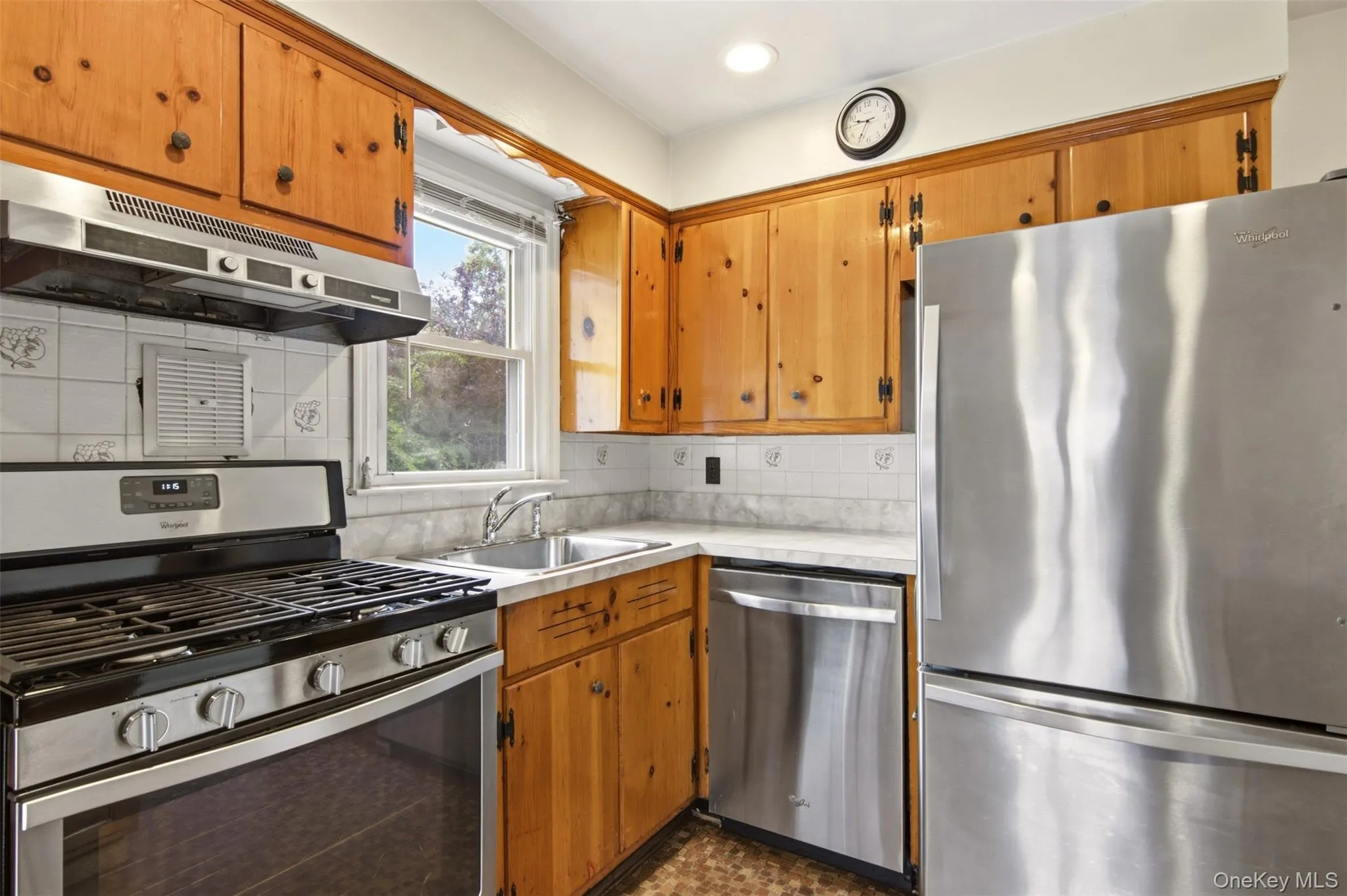 439 9th Street, West Babylon, NY, 3 Bedrooms Bedrooms, 6 Rooms Rooms,3 BathroomsBathrooms,Residential,For Rent,9th,0,1049497 439 9th Street, West Babylon, NY, 3 Bedrooms Bedrooms, 6 Rooms Rooms,3 BathroomsBathrooms,Residential,For Rent,9th,0,1049497