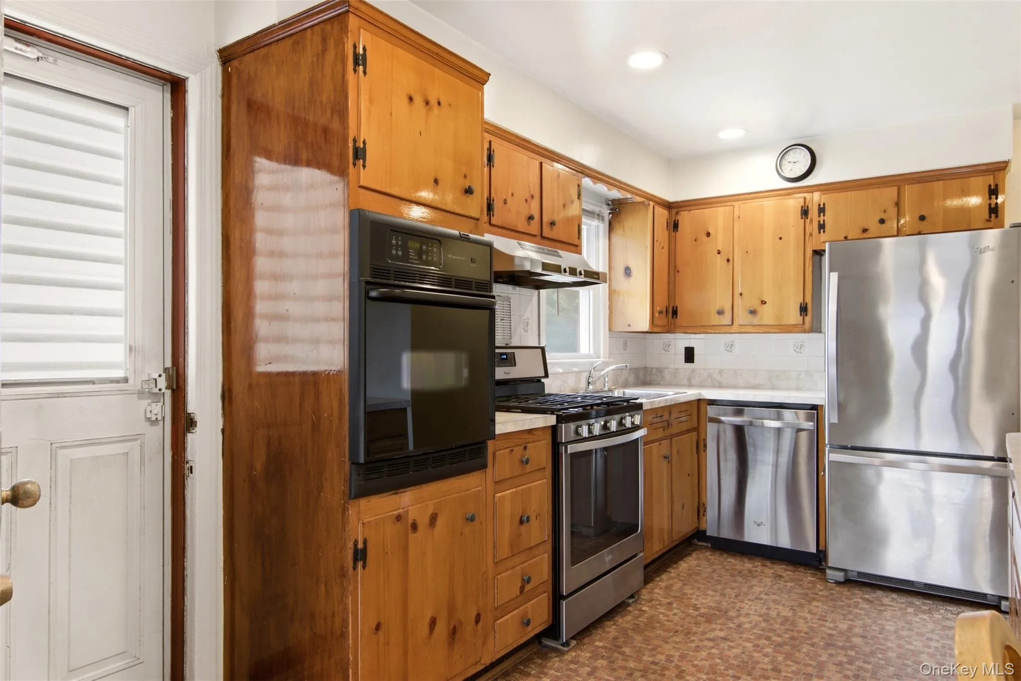 5 Burner Gas Range with Add’t Wall Oven 5 Burner Gas Range with Add’t Wall Oven