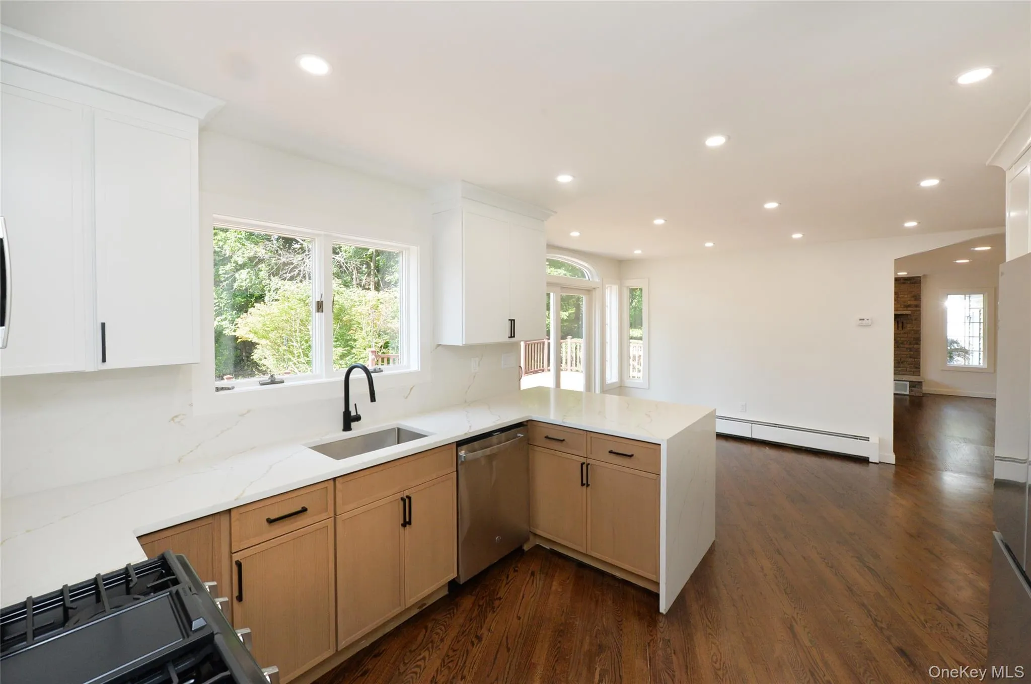 3 Lenni Lenape Court, Haverstraw, NY, 5 Bedrooms Bedrooms, 13 Rooms Rooms,3 BathroomsBathrooms,Residential,For Rent,Lenni Lenape,0,1049506 3 Lenni Lenape Court, Haverstraw, NY, 5 Bedrooms Bedrooms, 13 Rooms Rooms,3 BathroomsBathrooms,Residential,For Rent,Lenni Lenape,0,1049506