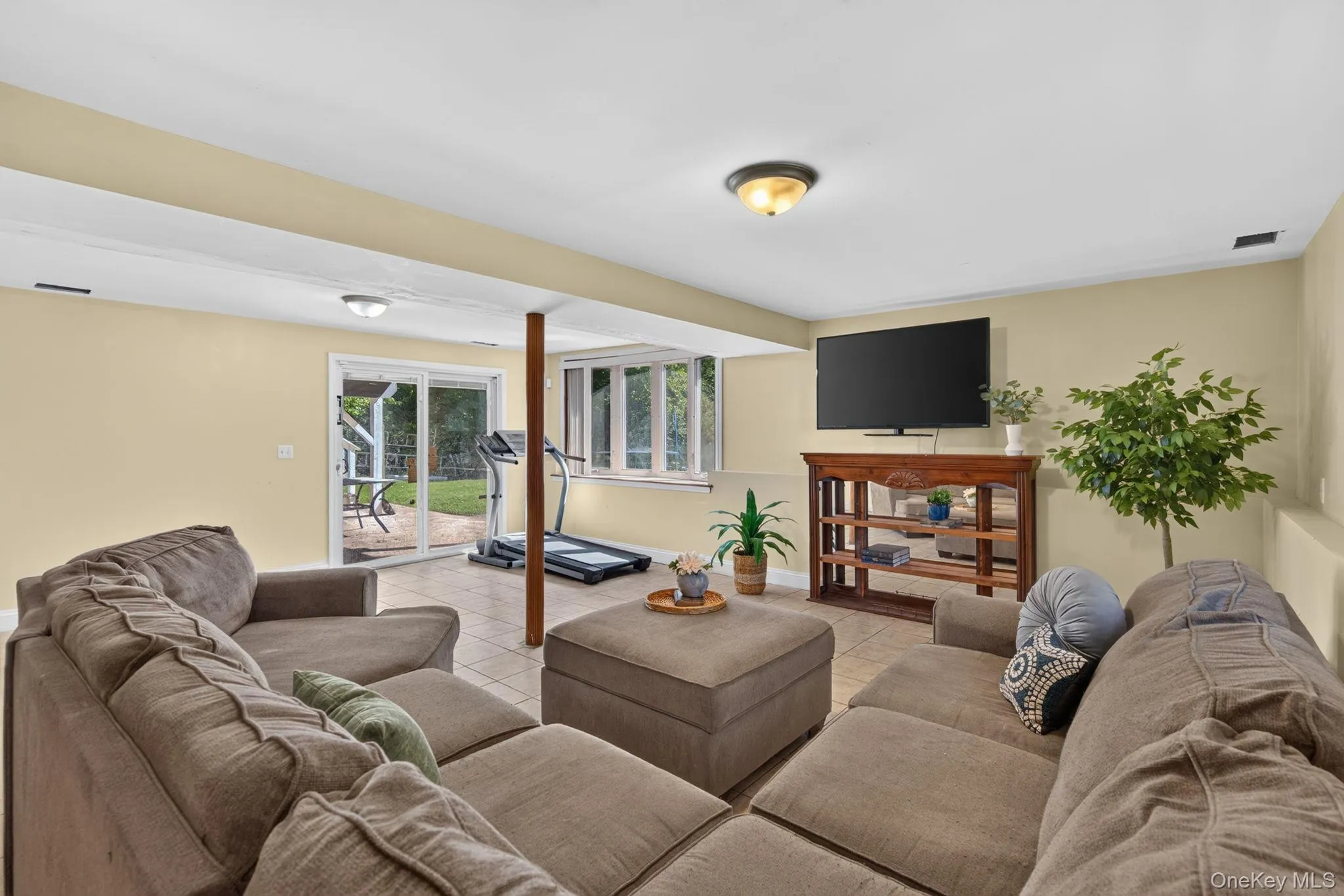 11 Amy Lane, Middletown, NY, 5 Bedrooms Bedrooms, 10 Rooms Rooms,4 BathroomsBathrooms,Residential,For Rent,Amy,0,1049513 11 Amy Lane, Middletown, NY, 5 Bedrooms Bedrooms, 10 Rooms Rooms,4 BathroomsBathrooms,Residential,For Rent,Amy,0,1049513