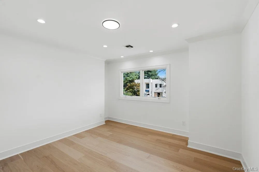 3 Aron Drive, Oyster Bay, NY, 4 Bedrooms Bedrooms, 10 Rooms Rooms,4 BathroomsBathrooms,Residential,For Rent,Aron,0,1049514 3 Aron Drive, Oyster Bay, NY, 4 Bedrooms Bedrooms, 10 Rooms Rooms,4 BathroomsBathrooms,Residential,For Rent,Aron,0,1049514