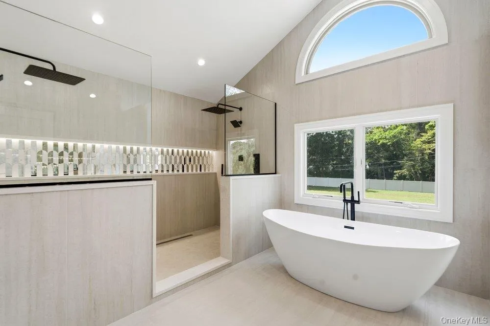 3 Aron Drive, Oyster Bay, NY, 4 Bedrooms Bedrooms, 10 Rooms Rooms,4 BathroomsBathrooms,Residential,For Rent,Aron,0,1049514 3 Aron Drive, Oyster Bay, NY, 4 Bedrooms Bedrooms, 10 Rooms Rooms,4 BathroomsBathrooms,Residential,For Rent,Aron,0,1049514
