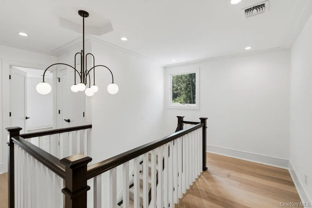 3 Aron Drive, Oyster Bay, NY, 4 Bedrooms Bedrooms, 10 Rooms Rooms,4 BathroomsBathrooms,Residential,For Rent,Aron,0,1049514 3 Aron Drive, Oyster Bay, NY, 4 Bedrooms Bedrooms, 10 Rooms Rooms,4 BathroomsBathrooms,Residential,For Rent,Aron,0,1049514