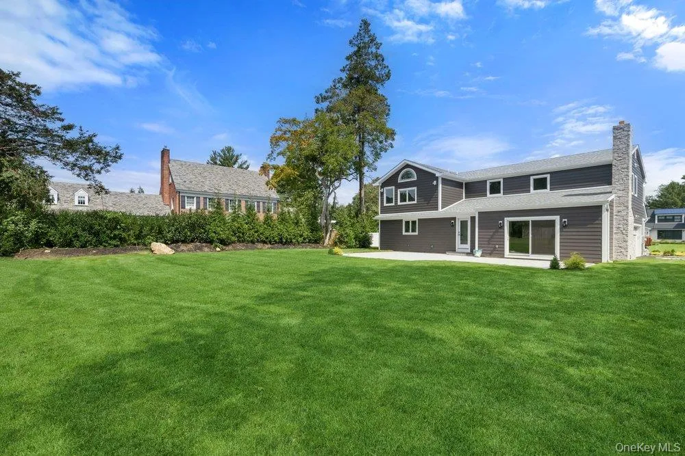 3 Aron Drive, Oyster Bay, NY, 4 Bedrooms Bedrooms, 10 Rooms Rooms,4 BathroomsBathrooms,Residential,For Rent,Aron,0,1049514 3 Aron Drive, Oyster Bay, NY, 4 Bedrooms Bedrooms, 10 Rooms Rooms,4 BathroomsBathrooms,Residential,For Rent,Aron,0,1049514