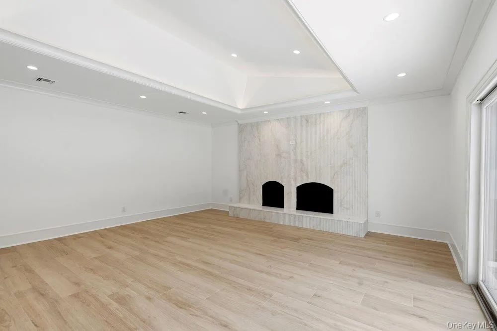3 Aron Drive, Oyster Bay, NY, 4 Bedrooms Bedrooms, 10 Rooms Rooms,4 BathroomsBathrooms,Residential,For Rent,Aron,0,1049514 3 Aron Drive, Oyster Bay, NY, 4 Bedrooms Bedrooms, 10 Rooms Rooms,4 BathroomsBathrooms,Residential,For Rent,Aron,0,1049514
