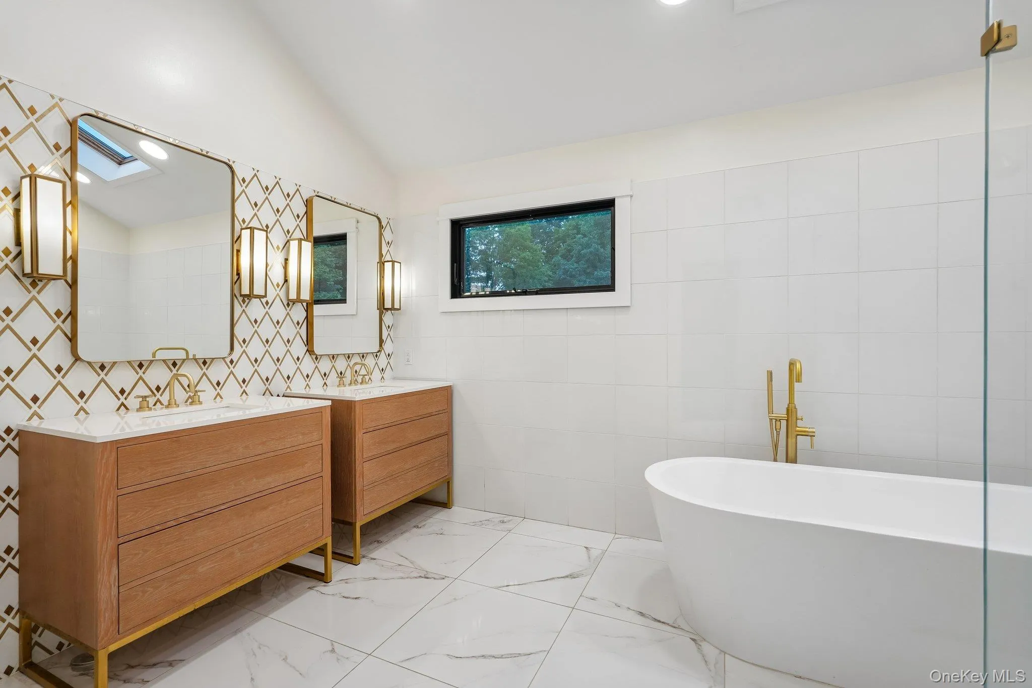 Primary ensuite bathroom Primary ensuite bathroom