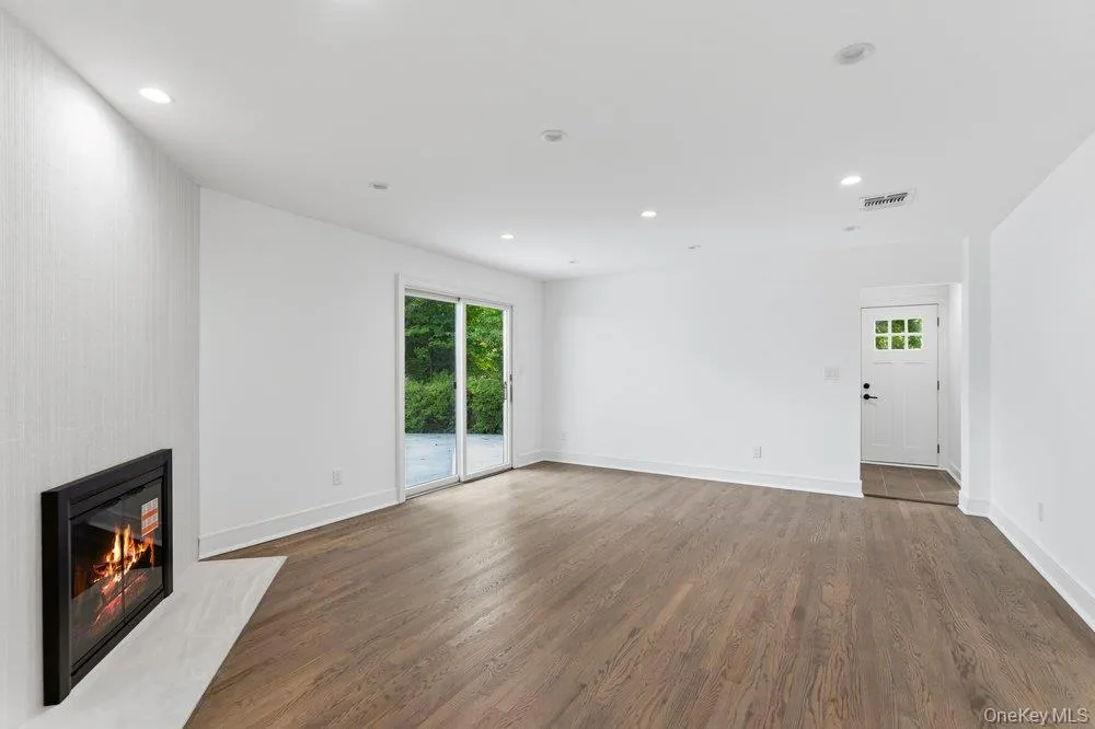 185 Harvard Drive, Oyster Bay, NY, 4 Bedrooms Bedrooms, 10 Rooms Rooms,2 BathroomsBathrooms,Residential,For Rent,Harvard,0,1049525 185 Harvard Drive, Oyster Bay, NY, 4 Bedrooms Bedrooms, 10 Rooms Rooms,2 BathroomsBathrooms,Residential,For Rent,Harvard,0,1049525