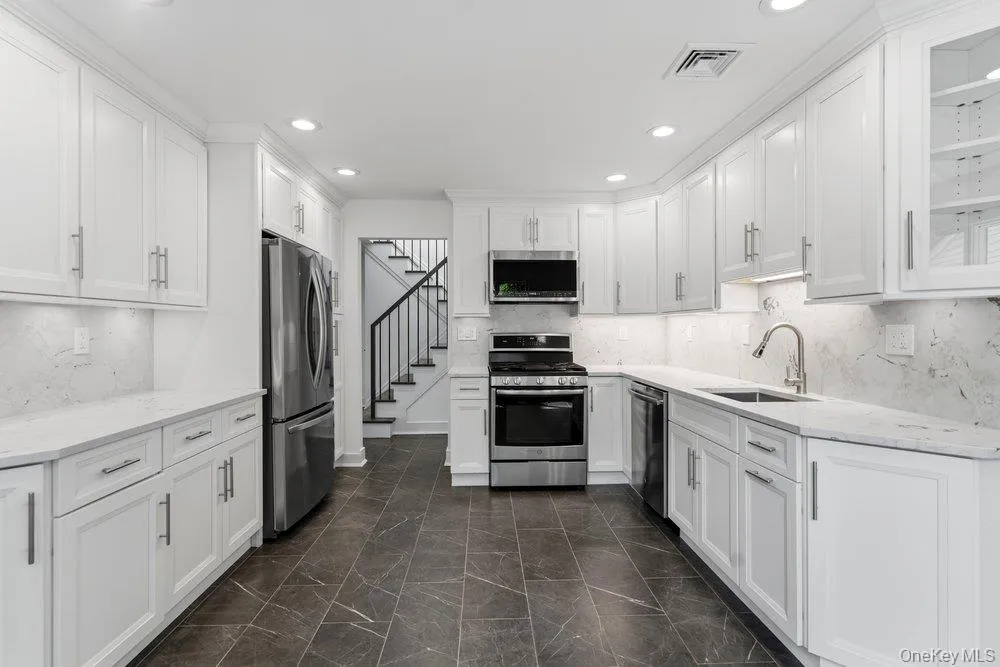 185 Harvard Drive, Oyster Bay, NY, 4 Bedrooms Bedrooms, 10 Rooms Rooms,2 BathroomsBathrooms,Residential,For Rent,Harvard,0,1049525 185 Harvard Drive, Oyster Bay, NY, 4 Bedrooms Bedrooms, 10 Rooms Rooms,2 BathroomsBathrooms,Residential,For Rent,Harvard,0,1049525