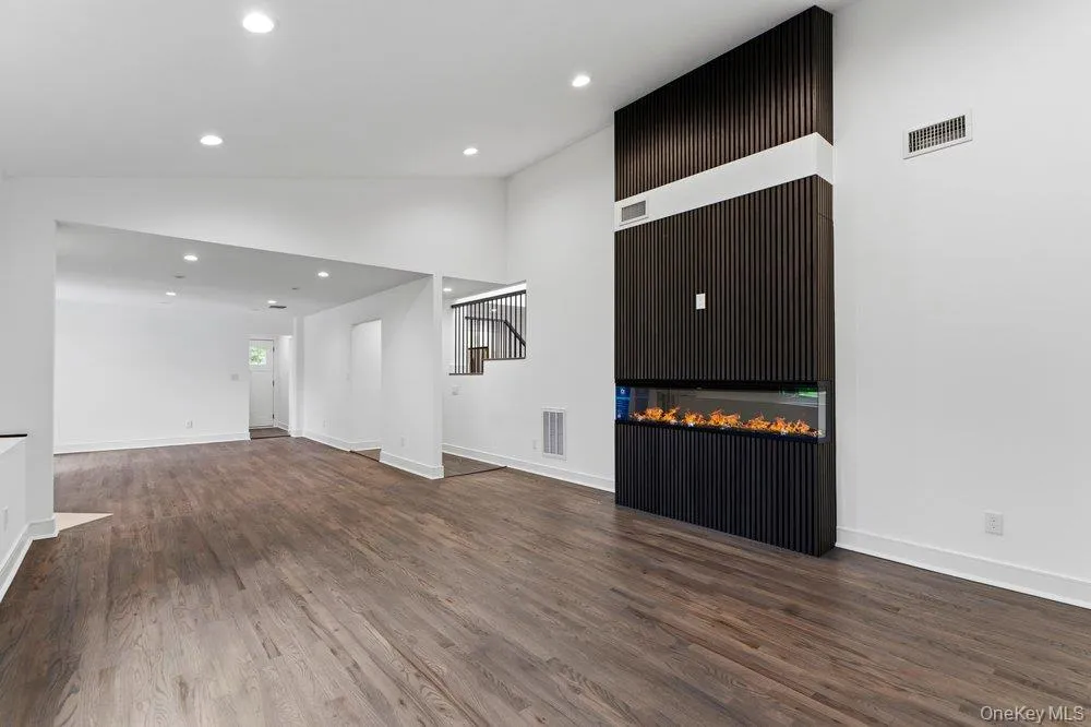 185 Harvard Drive, Oyster Bay, NY, 4 Bedrooms Bedrooms, 10 Rooms Rooms,2 BathroomsBathrooms,Residential,For Rent,Harvard,0,1049525 185 Harvard Drive, Oyster Bay, NY, 4 Bedrooms Bedrooms, 10 Rooms Rooms,2 BathroomsBathrooms,Residential,For Rent,Harvard,0,1049525