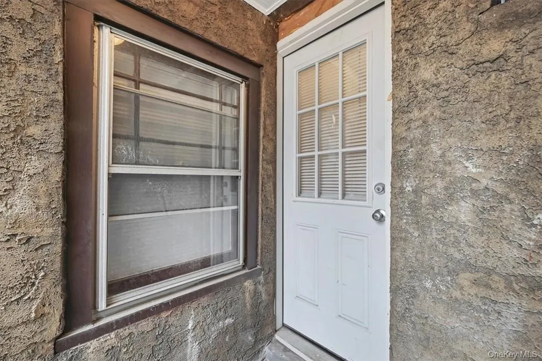 15 Kaldenberg Place, Greenburgh, NY, 2 Bedrooms Bedrooms, 4 Rooms Rooms,1 BathroomBathrooms,Residential Lease,For Rent,Kaldenberg,0,1049529 15 Kaldenberg Place, Greenburgh, NY, 2 Bedrooms Bedrooms, 4 Rooms Rooms,1 BathroomBathrooms,Residential Lease,For Rent,Kaldenberg,0,1049529