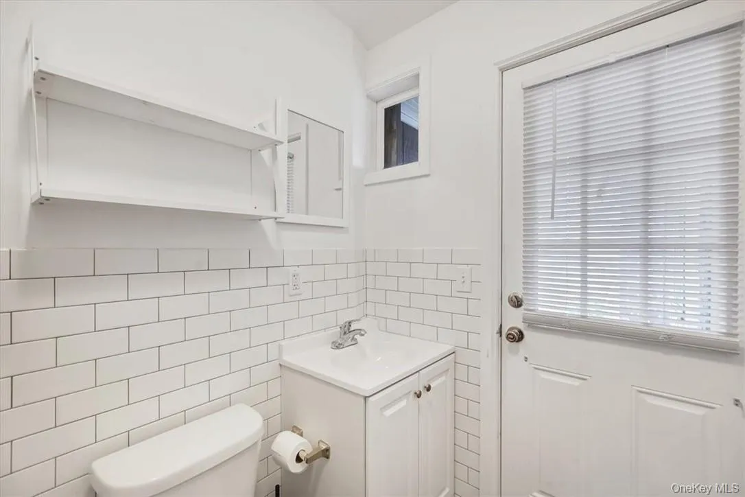 15 Kaldenberg Place, Greenburgh, NY, 2 Bedrooms Bedrooms, 4 Rooms Rooms,1 BathroomBathrooms,Residential Lease,For Rent,Kaldenberg,0,1049529 15 Kaldenberg Place, Greenburgh, NY, 2 Bedrooms Bedrooms, 4 Rooms Rooms,1 BathroomBathrooms,Residential Lease,For Rent,Kaldenberg,0,1049529