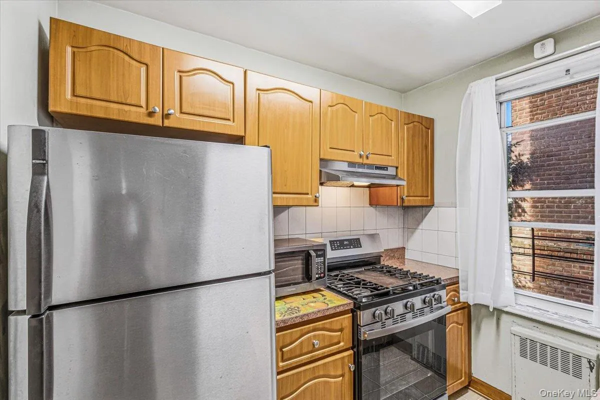 84-55 Daniels Street, New York, NY, 2 Bedrooms Bedrooms, 3 Rooms Rooms,1 BathroomBathrooms,Residential,For Rent,Daniels,0,1049532 84-55 Daniels Street, New York, NY, 2 Bedrooms Bedrooms, 3 Rooms Rooms,1 BathroomBathrooms,Residential,For Rent,Daniels,0,1049532