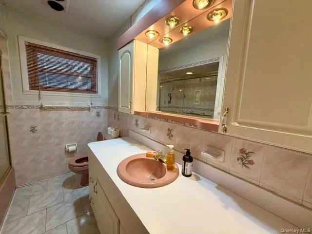 392 Coleridge Street, Hempstead, NY, 3 Bedrooms Bedrooms, 6 Rooms Rooms,2 BathroomsBathrooms,Residential,For Rent,Coleridge,0,1049536 392 Coleridge Street, Hempstead, NY, 3 Bedrooms Bedrooms, 6 Rooms Rooms,2 BathroomsBathrooms,Residential,For Rent,Coleridge,0,1049536