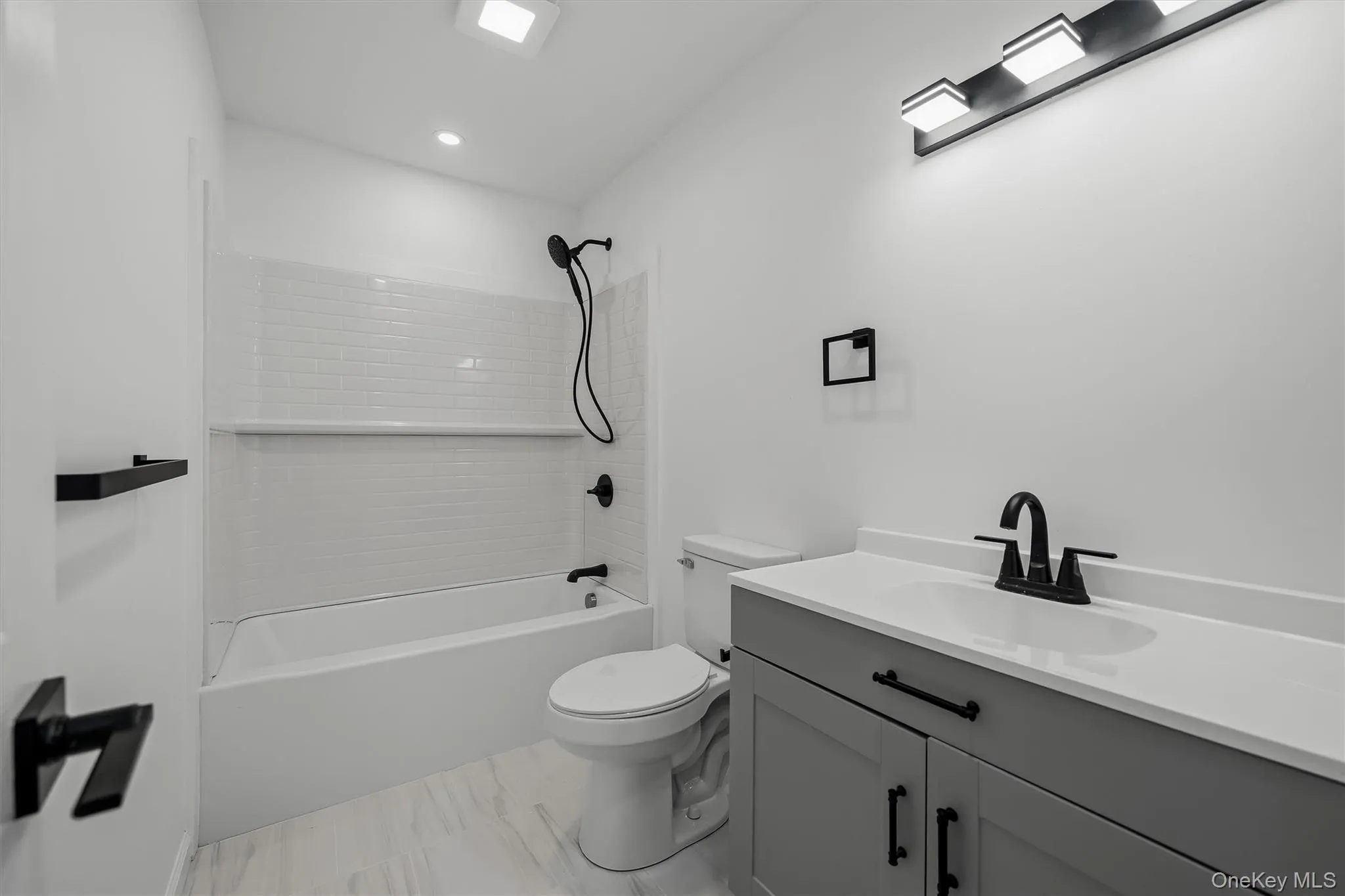 326 North Street, Middletown, NY, 4 Bedrooms Bedrooms, 12 Rooms Rooms,3 BathroomsBathrooms,Residential,For Rent,North,0,1049537 326 North Street, Middletown, NY, 4 Bedrooms Bedrooms, 12 Rooms Rooms,3 BathroomsBathrooms,Residential,For Rent,North,0,1049537