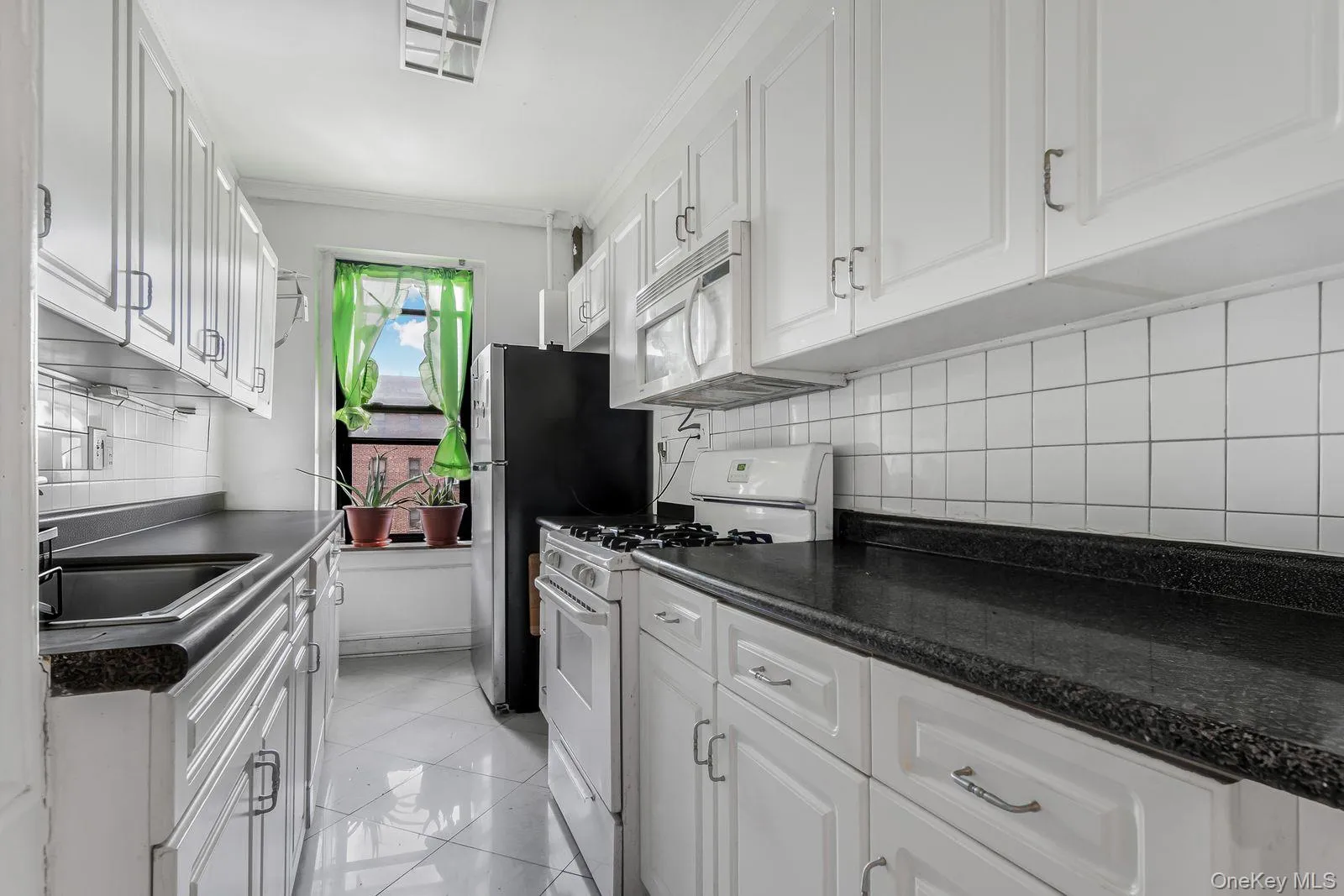 78-14 Austin Street, New York, NY, 2 Bedrooms Bedrooms, 5 Rooms Rooms,1 BathroomBathrooms,Residential,For Rent,Austin,0,1049543 78-14 Austin Street, New York, NY, 2 Bedrooms Bedrooms, 5 Rooms Rooms,1 BathroomBathrooms,Residential,For Rent,Austin,0,1049543