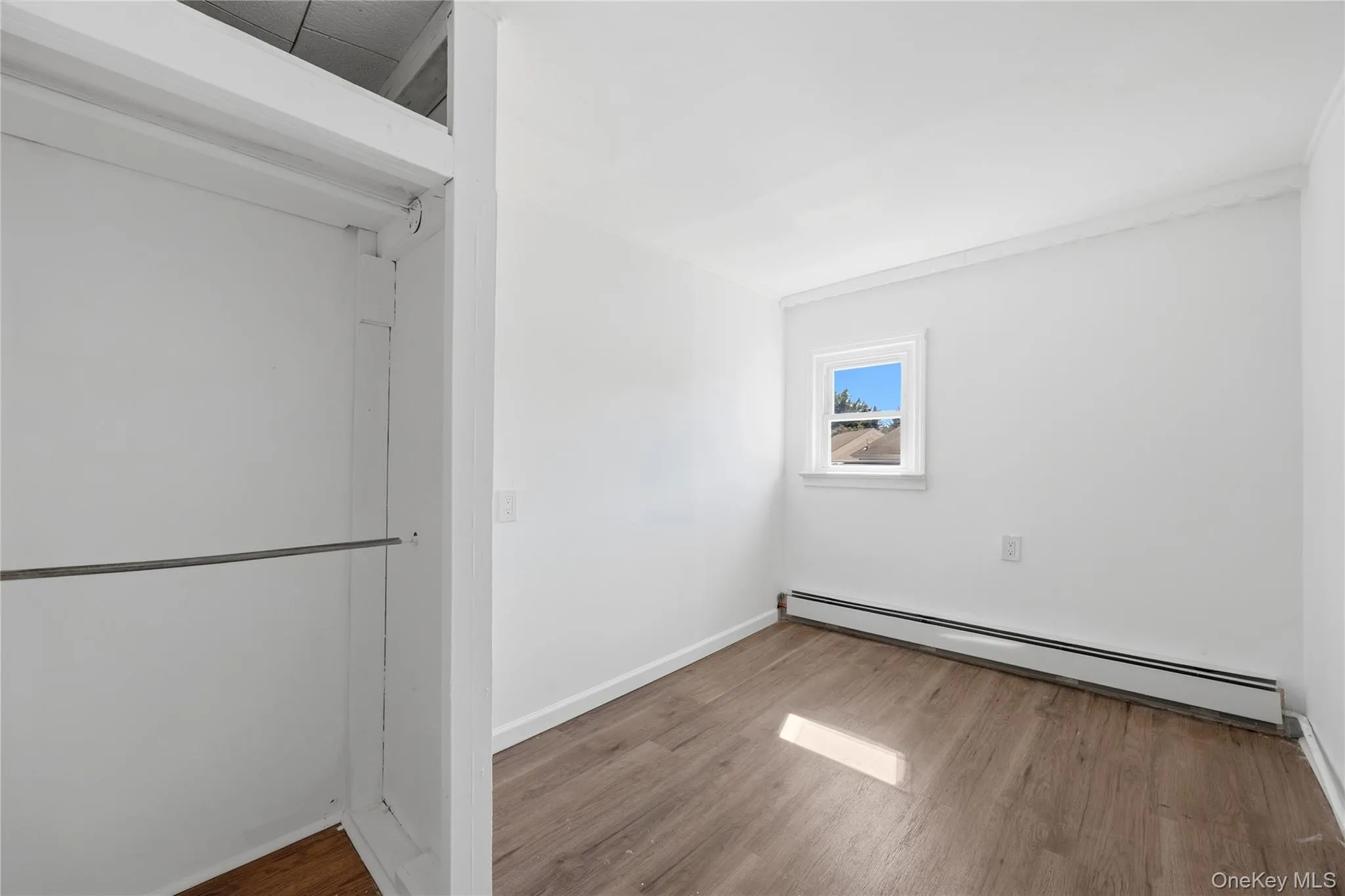 Huge walk-in closet for the primary bedroom! Huge walk-in closet for the primary bedroom!