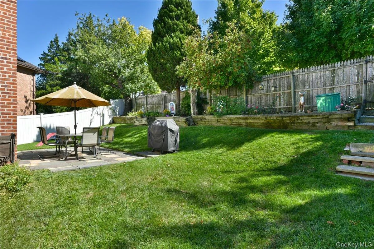 57-46 262nd Street, New York, NY, 3 Bedrooms Bedrooms, 7 Rooms Rooms,3 BathroomsBathrooms,Residential,For Rent,262nd,0,1049547 57-46 262nd Street, New York, NY, 3 Bedrooms Bedrooms, 7 Rooms Rooms,3 BathroomsBathrooms,Residential,For Rent,262nd,0,1049547