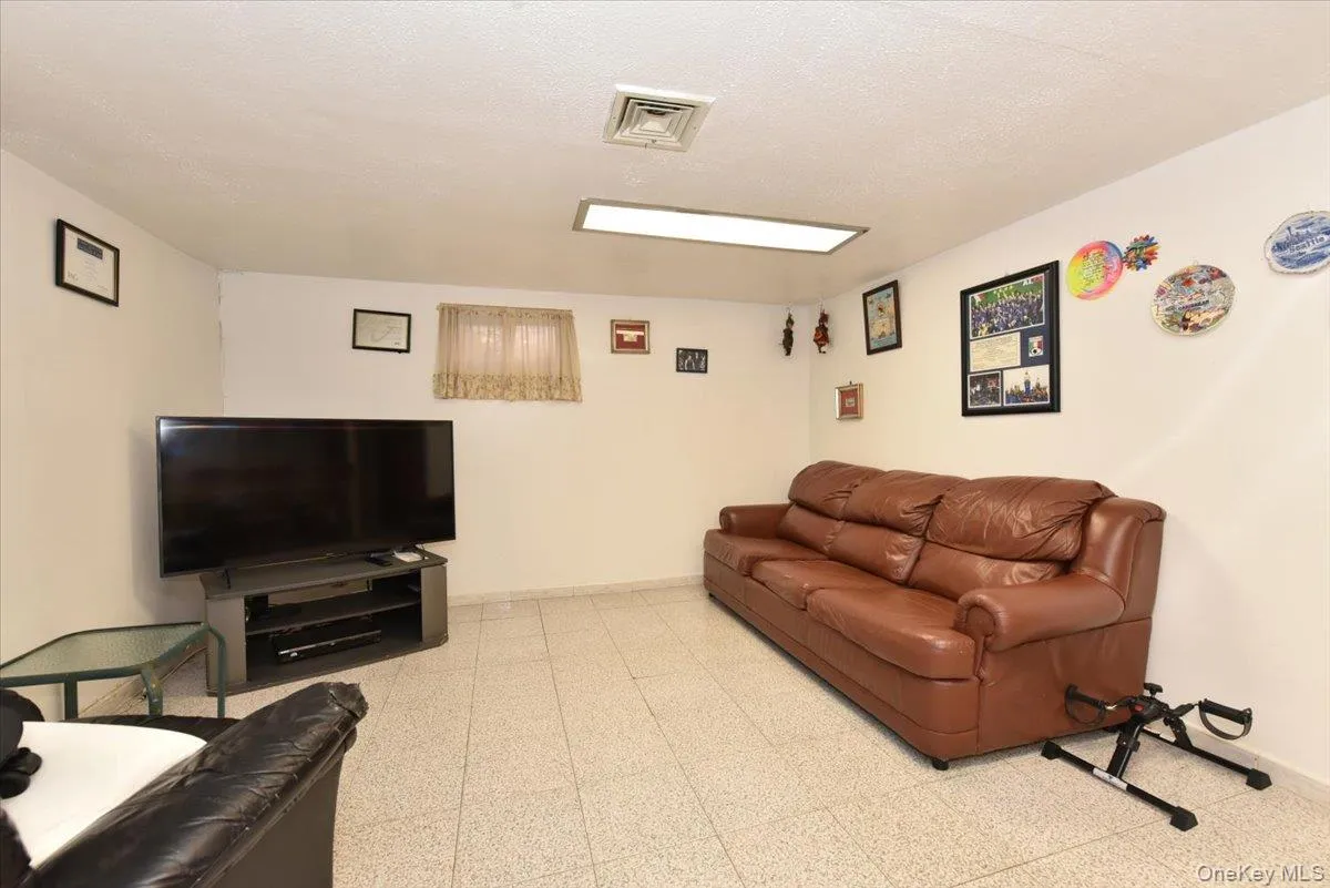 57-46 262nd Street, New York, NY, 3 Bedrooms Bedrooms, 7 Rooms Rooms,3 BathroomsBathrooms,Residential,For Rent,262nd,0,1049547 57-46 262nd Street, New York, NY, 3 Bedrooms Bedrooms, 7 Rooms Rooms,3 BathroomsBathrooms,Residential,For Rent,262nd,0,1049547