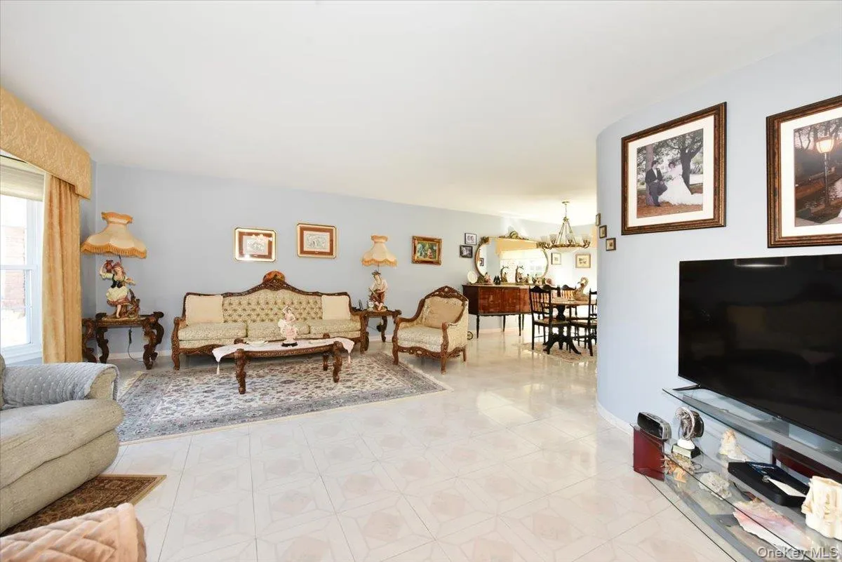 57-46 262nd Street, New York, NY, 3 Bedrooms Bedrooms, 7 Rooms Rooms,3 BathroomsBathrooms,Residential,For Rent,262nd,0,1049547 57-46 262nd Street, New York, NY, 3 Bedrooms Bedrooms, 7 Rooms Rooms,3 BathroomsBathrooms,Residential,For Rent,262nd,0,1049547