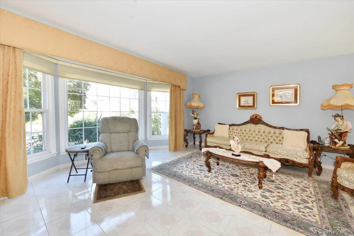 57-46 262nd Street, New York, NY, 3 Bedrooms Bedrooms, 7 Rooms Rooms,3 BathroomsBathrooms,Residential,For Rent,262nd,0,1049547 57-46 262nd Street, New York, NY, 3 Bedrooms Bedrooms, 7 Rooms Rooms,3 BathroomsBathrooms,Residential,For Rent,262nd,0,1049547