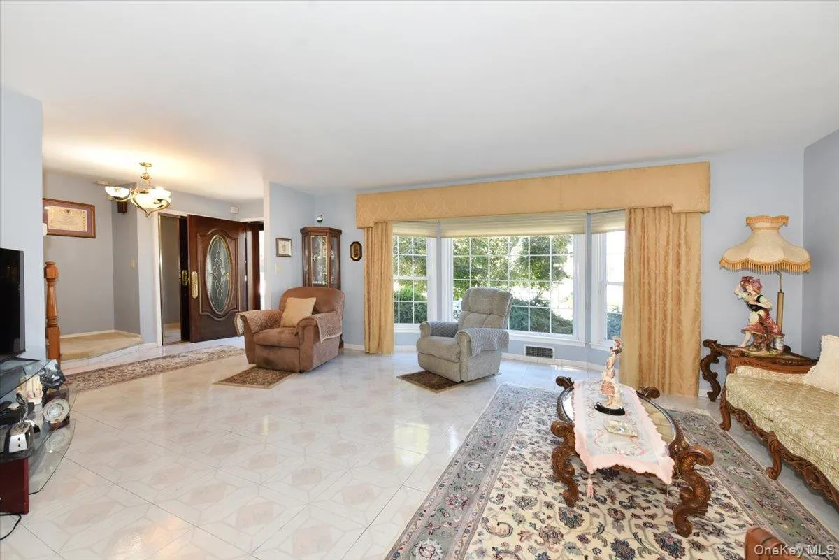 57-46 262nd Street, New York, NY, 3 Bedrooms Bedrooms, 7 Rooms Rooms,3 BathroomsBathrooms,Residential,For Rent,262nd,0,1049547 57-46 262nd Street, New York, NY, 3 Bedrooms Bedrooms, 7 Rooms Rooms,3 BathroomsBathrooms,Residential,For Rent,262nd,0,1049547