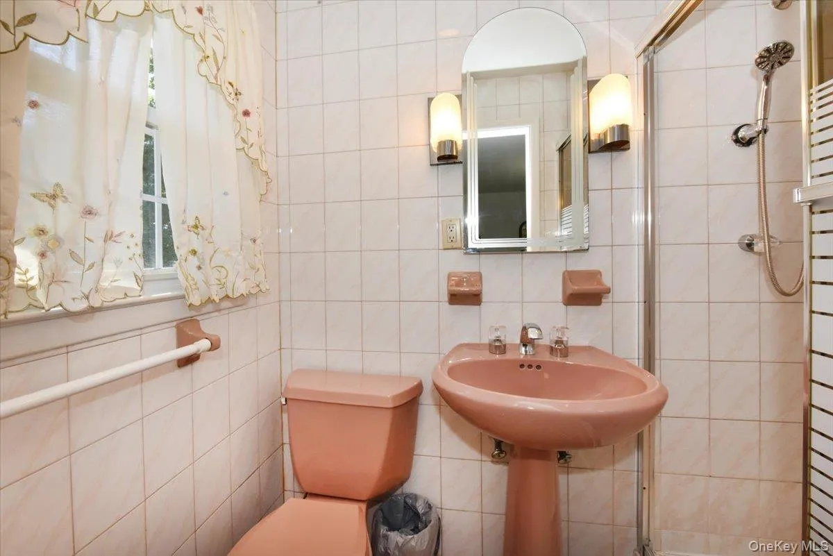 57-46 262nd Street, New York, NY, 3 Bedrooms Bedrooms, 7 Rooms Rooms,3 BathroomsBathrooms,Residential,For Rent,262nd,0,1049547 57-46 262nd Street, New York, NY, 3 Bedrooms Bedrooms, 7 Rooms Rooms,3 BathroomsBathrooms,Residential,For Rent,262nd,0,1049547