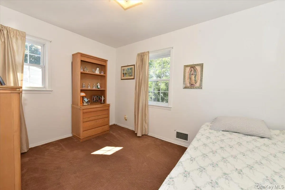 57-46 262nd Street, New York, NY, 3 Bedrooms Bedrooms, 7 Rooms Rooms,3 BathroomsBathrooms,Residential,For Rent,262nd,0,1049547 57-46 262nd Street, New York, NY, 3 Bedrooms Bedrooms, 7 Rooms Rooms,3 BathroomsBathrooms,Residential,For Rent,262nd,0,1049547