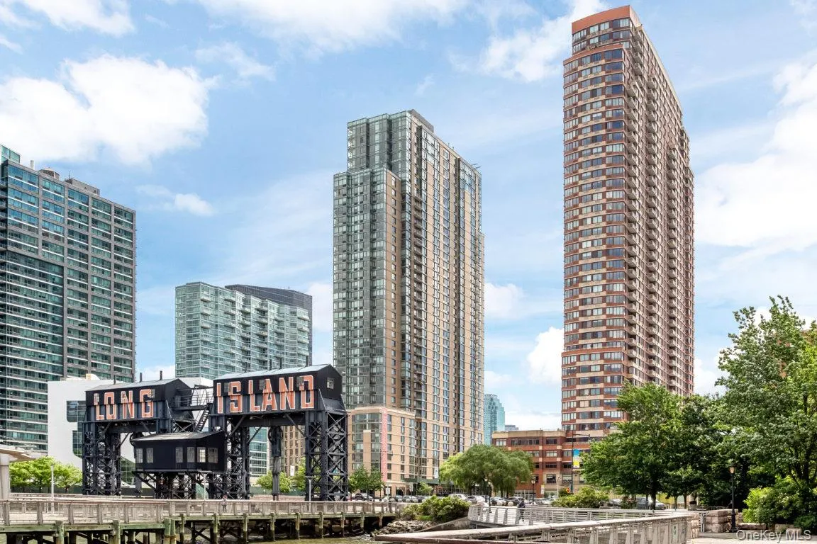 4-74 48th Avenue, New York, NY, 2 Rooms Rooms,1 BathroomBathrooms,Residential,For Rent,48th,0,1049548 4-74 48th Avenue, New York, NY, 2 Rooms Rooms,1 BathroomBathrooms,Residential,For Rent,48th,0,1049548