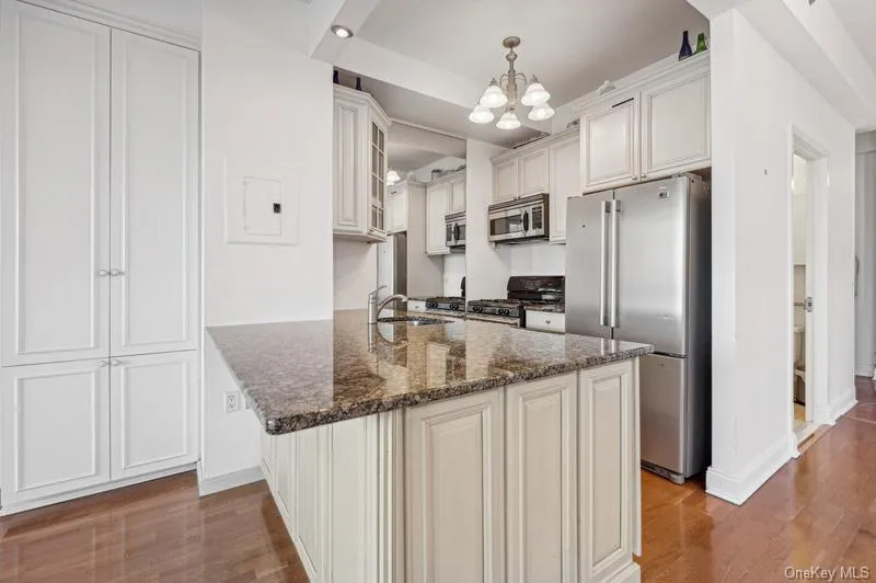 4-74 48th Avenue, New York, NY, 2 Rooms Rooms,1 BathroomBathrooms,Residential,For Rent,48th,0,1049548 4-74 48th Avenue, New York, NY, 2 Rooms Rooms,1 BathroomBathrooms,Residential,For Rent,48th,0,1049548