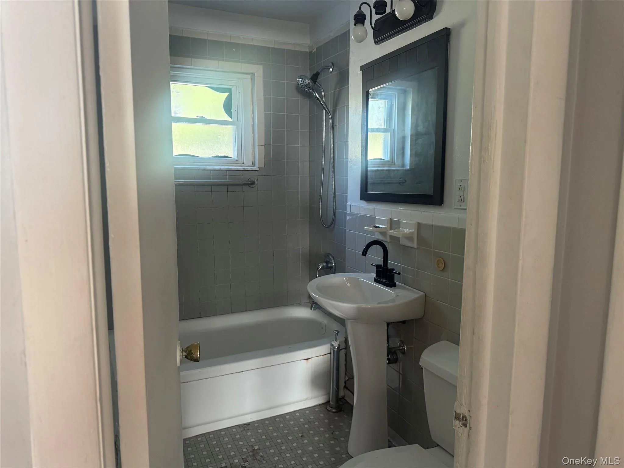 1879 Crompond Road, Peekskill, NY, 1 Bedroom Bedrooms, 4 Rooms Rooms,1 BathroomBathrooms,Residential,For Rent,Crompond,0,1049551 1879 Crompond Road, Peekskill, NY, 1 Bedroom Bedrooms, 4 Rooms Rooms,1 BathroomBathrooms,Residential,For Rent,Crompond,0,1049551