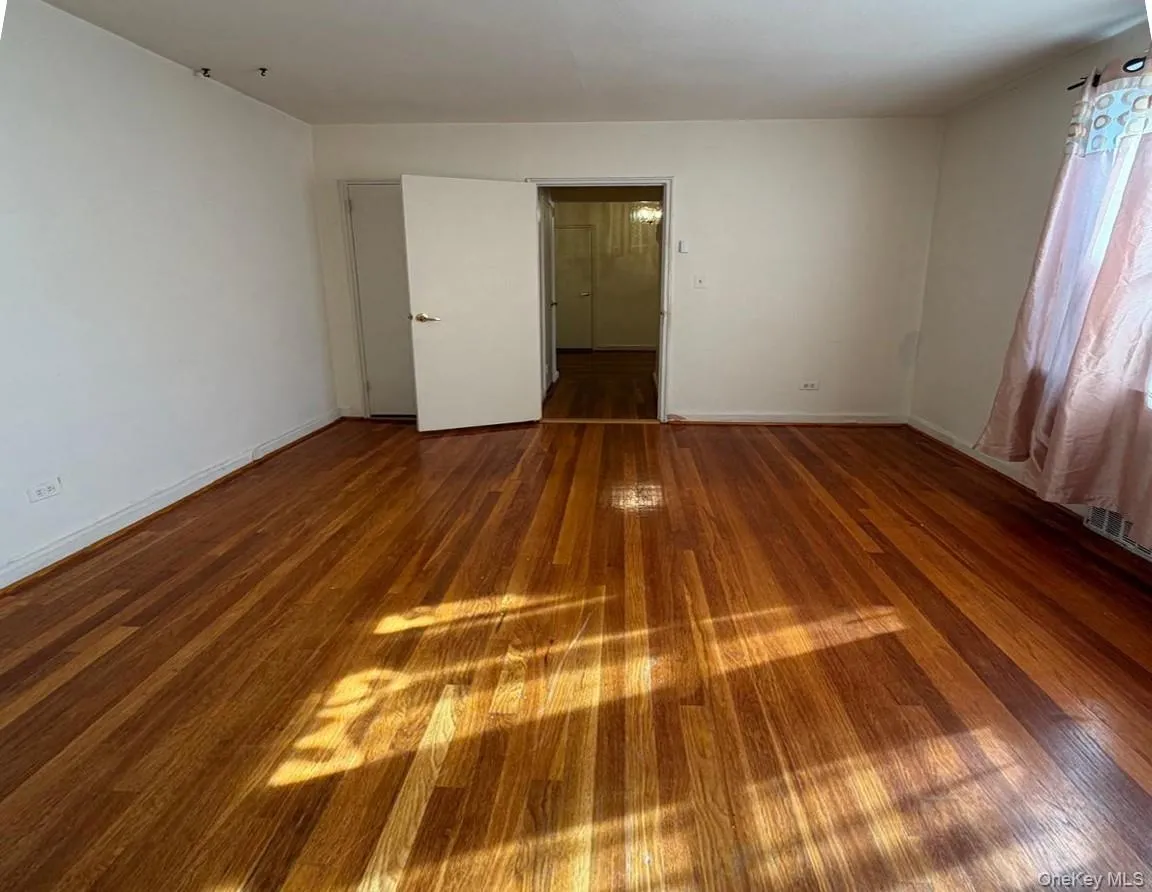 150-29 72 Rd, New York, NY, 1 Bedroom Bedrooms, 4 Rooms Rooms,1 BathroomBathrooms,Residential,For Rent,72 Rd,0,1049552 150-29 72 Rd, New York, NY, 1 Bedroom Bedrooms, 4 Rooms Rooms,1 BathroomBathrooms,Residential,For Rent,72 Rd,0,1049552