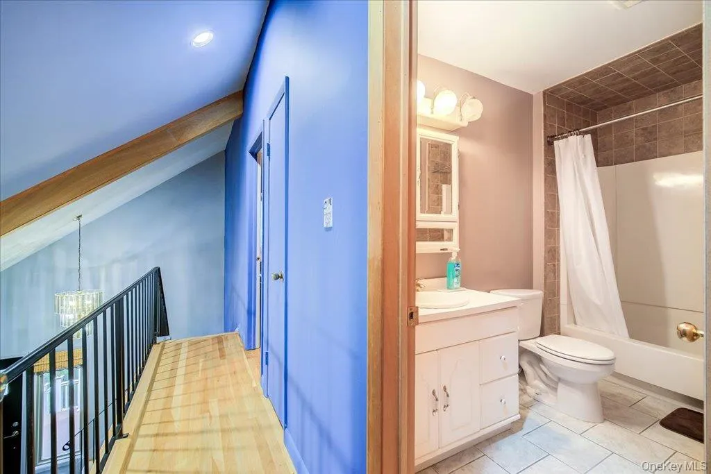 142 Emerald Drive, Thompson, NY, 3 Bedrooms Bedrooms, 5 Rooms Rooms,2 BathroomsBathrooms,Residential,For Rent,Emerald,0,1049558 142 Emerald Drive, Thompson, NY, 3 Bedrooms Bedrooms, 5 Rooms Rooms,2 BathroomsBathrooms,Residential,For Rent,Emerald,0,1049558