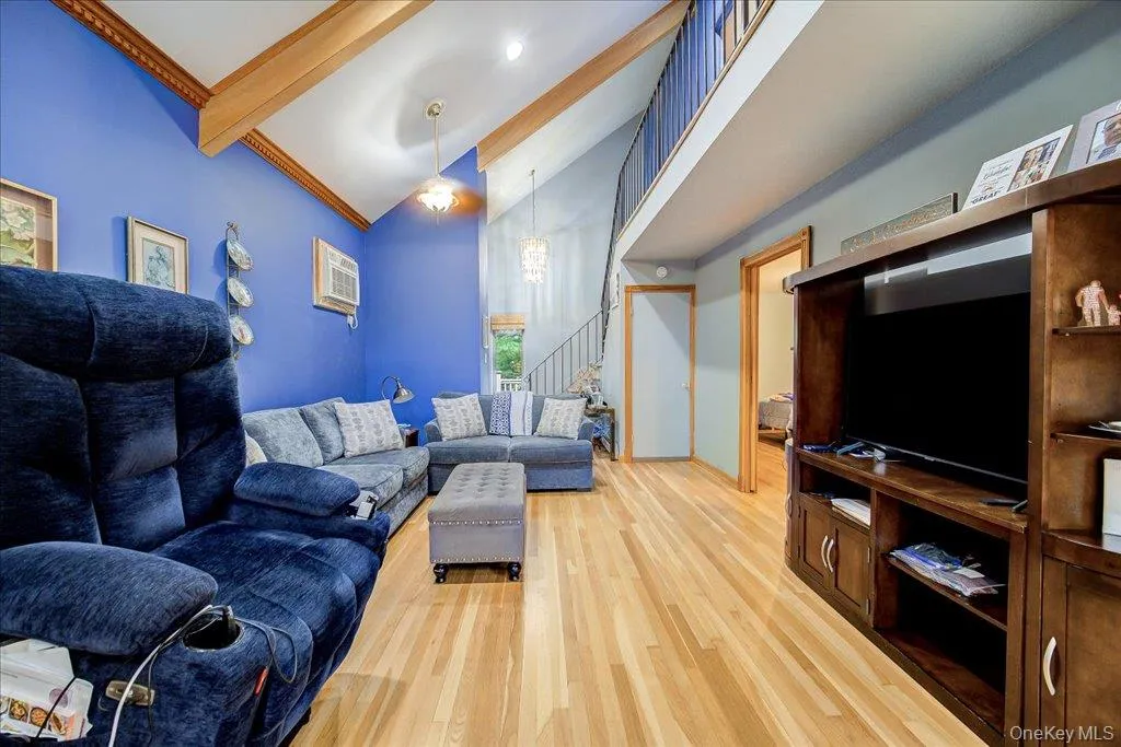 142 Emerald Drive, Thompson, NY, 3 Bedrooms Bedrooms, 5 Rooms Rooms,2 BathroomsBathrooms,Residential,For Rent,Emerald,0,1049558 142 Emerald Drive, Thompson, NY, 3 Bedrooms Bedrooms, 5 Rooms Rooms,2 BathroomsBathrooms,Residential,For Rent,Emerald,0,1049558