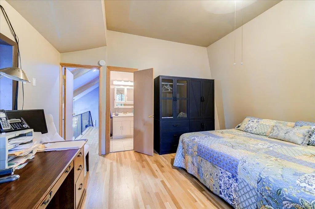 142 Emerald Drive, Thompson, NY, 3 Bedrooms Bedrooms, 5 Rooms Rooms,2 BathroomsBathrooms,Residential,For Rent,Emerald,0,1049558 142 Emerald Drive, Thompson, NY, 3 Bedrooms Bedrooms, 5 Rooms Rooms,2 BathroomsBathrooms,Residential,For Rent,Emerald,0,1049558