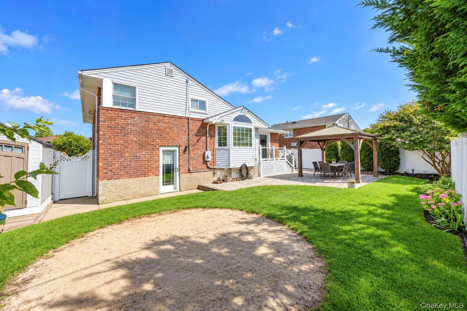 4044 Meadow Lane, Hempstead, NY, 3 Bedrooms Bedrooms, 8 Rooms Rooms,2 BathroomsBathrooms,Residential,For Rent,Meadow,0,1049559 4044 Meadow Lane, Hempstead, NY, 3 Bedrooms Bedrooms, 8 Rooms Rooms,2 BathroomsBathrooms,Residential,For Rent,Meadow,0,1049559