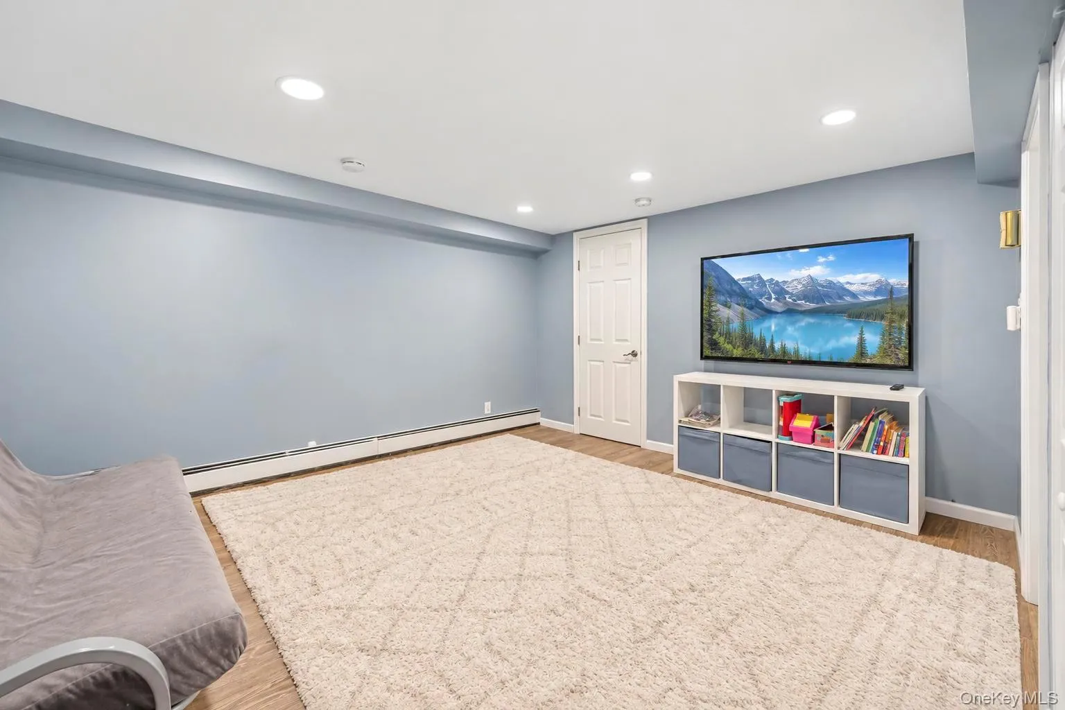 4044 Meadow Lane, Hempstead, NY, 3 Bedrooms Bedrooms, 8 Rooms Rooms,2 BathroomsBathrooms,Residential,For Rent,Meadow,0,1049559 4044 Meadow Lane, Hempstead, NY, 3 Bedrooms Bedrooms, 8 Rooms Rooms,2 BathroomsBathrooms,Residential,For Rent,Meadow,0,1049559