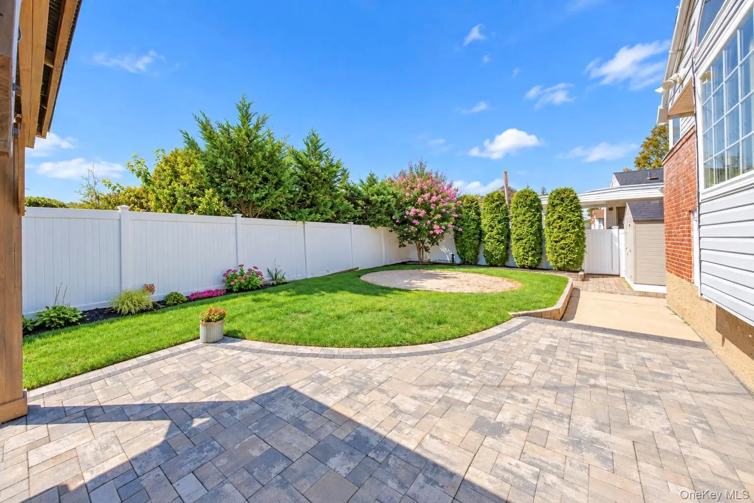 4044 Meadow Lane, Hempstead, NY, 3 Bedrooms Bedrooms, 8 Rooms Rooms,2 BathroomsBathrooms,Residential,For Rent,Meadow,0,1049559 4044 Meadow Lane, Hempstead, NY, 3 Bedrooms Bedrooms, 8 Rooms Rooms,2 BathroomsBathrooms,Residential,For Rent,Meadow,0,1049559