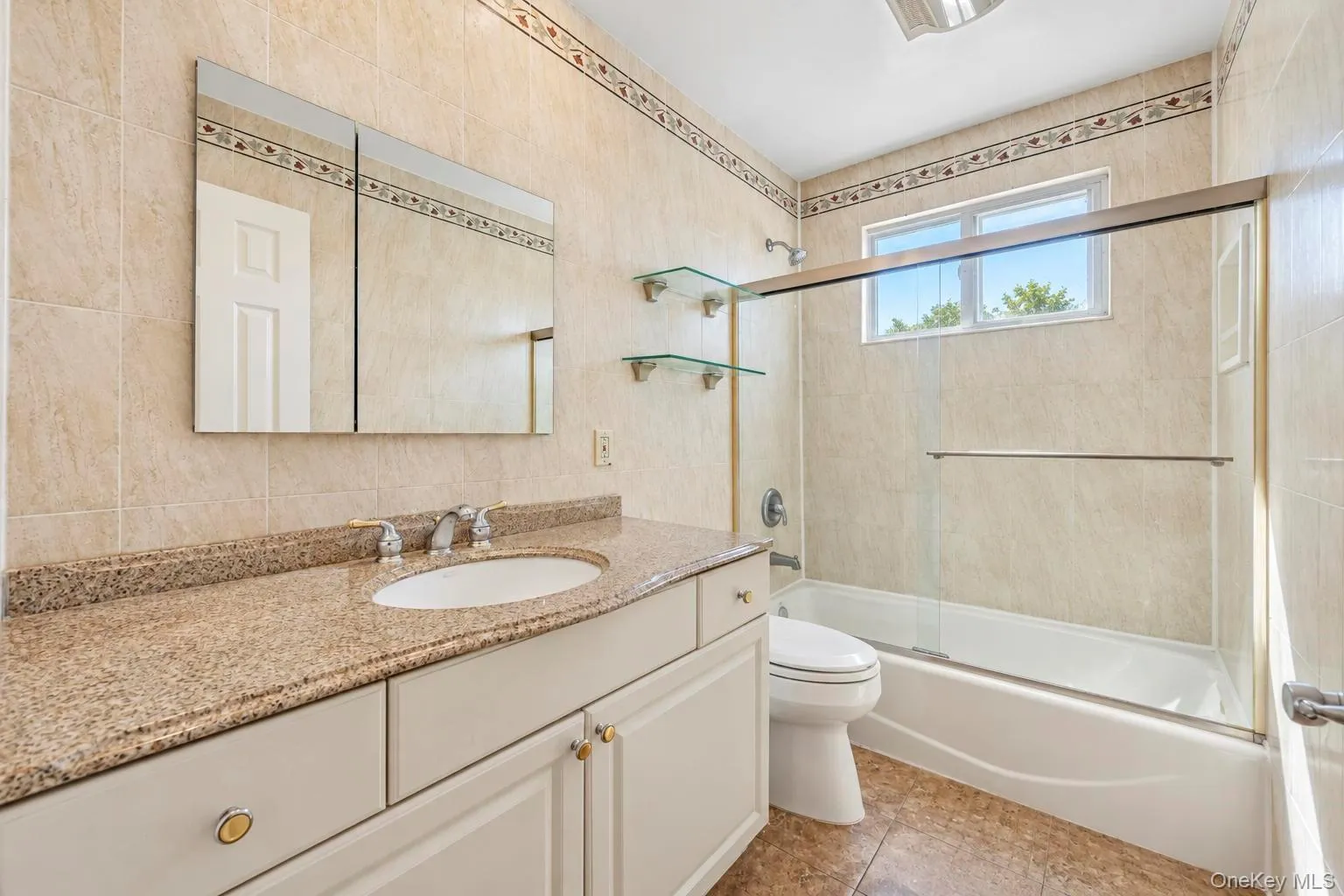 4044 Meadow Lane, Hempstead, NY, 3 Bedrooms Bedrooms, 8 Rooms Rooms,2 BathroomsBathrooms,Residential,For Rent,Meadow,0,1049559 4044 Meadow Lane, Hempstead, NY, 3 Bedrooms Bedrooms, 8 Rooms Rooms,2 BathroomsBathrooms,Residential,For Rent,Meadow,0,1049559