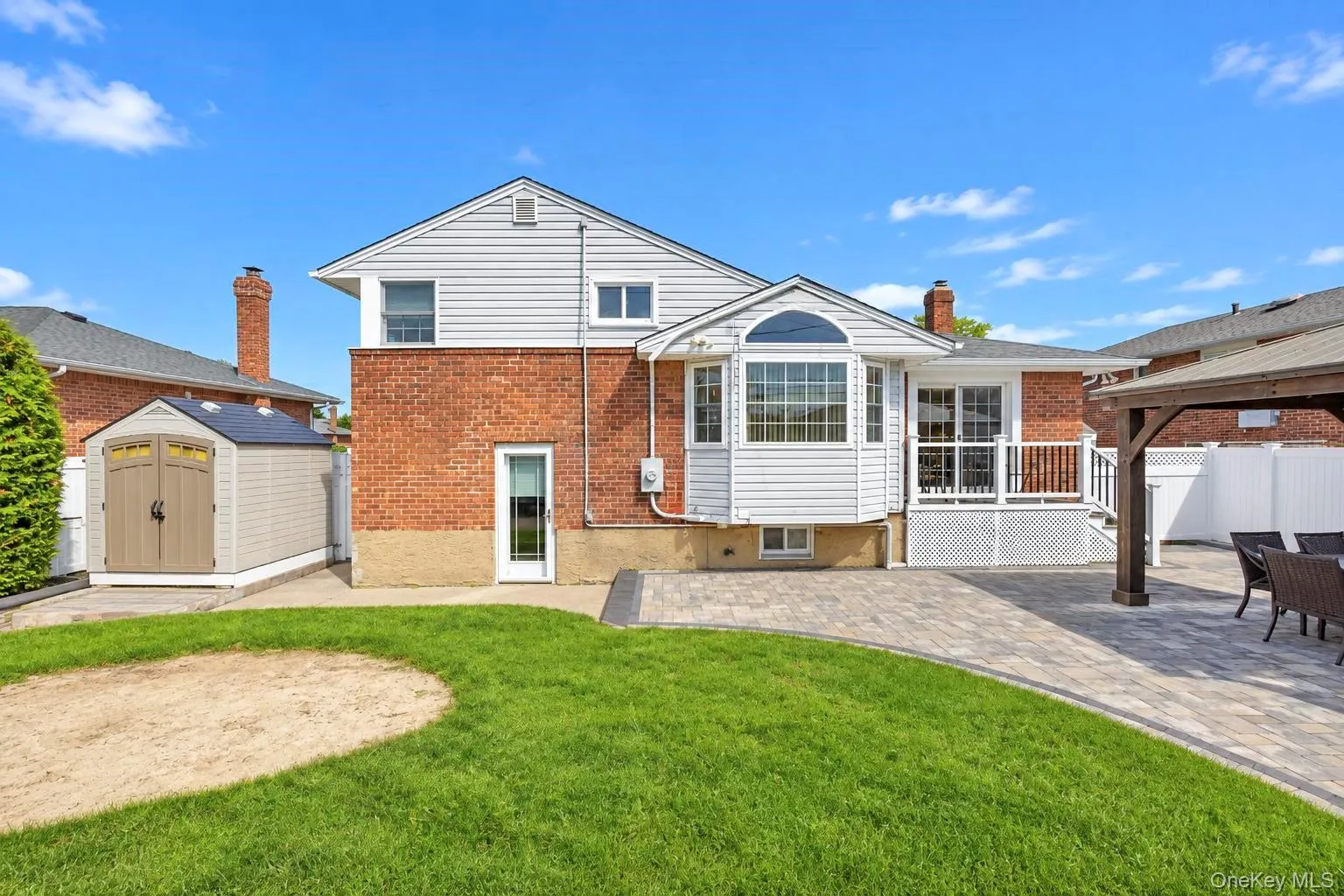 4044 Meadow Lane, Hempstead, NY, 3 Bedrooms Bedrooms, 8 Rooms Rooms,2 BathroomsBathrooms,Residential,For Rent,Meadow,0,1049559 4044 Meadow Lane, Hempstead, NY, 3 Bedrooms Bedrooms, 8 Rooms Rooms,2 BathroomsBathrooms,Residential,For Rent,Meadow,0,1049559