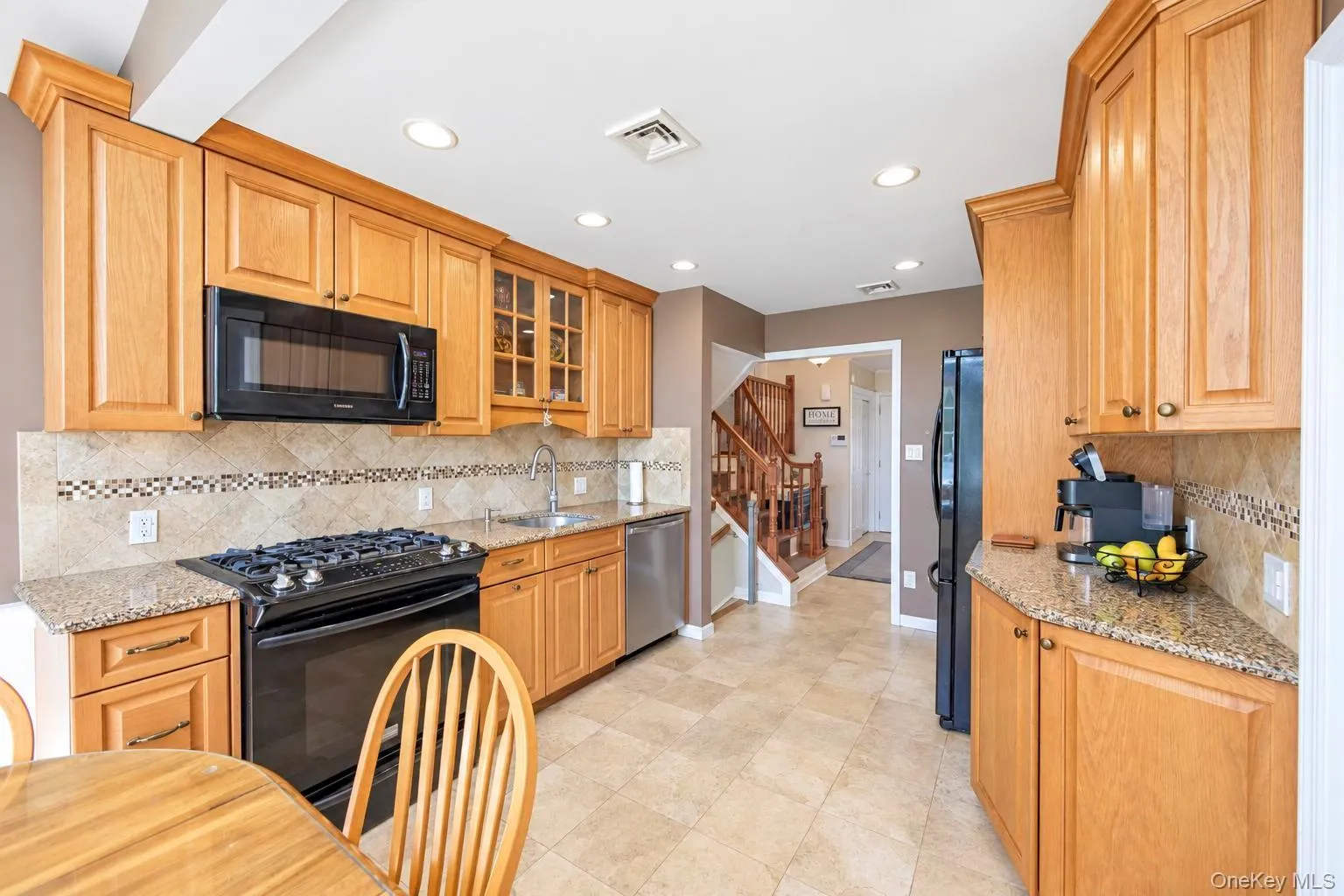 4044 Meadow Lane, Hempstead, NY, 3 Bedrooms Bedrooms, 8 Rooms Rooms,2 BathroomsBathrooms,Residential,For Rent,Meadow,0,1049559 4044 Meadow Lane, Hempstead, NY, 3 Bedrooms Bedrooms, 8 Rooms Rooms,2 BathroomsBathrooms,Residential,For Rent,Meadow,0,1049559