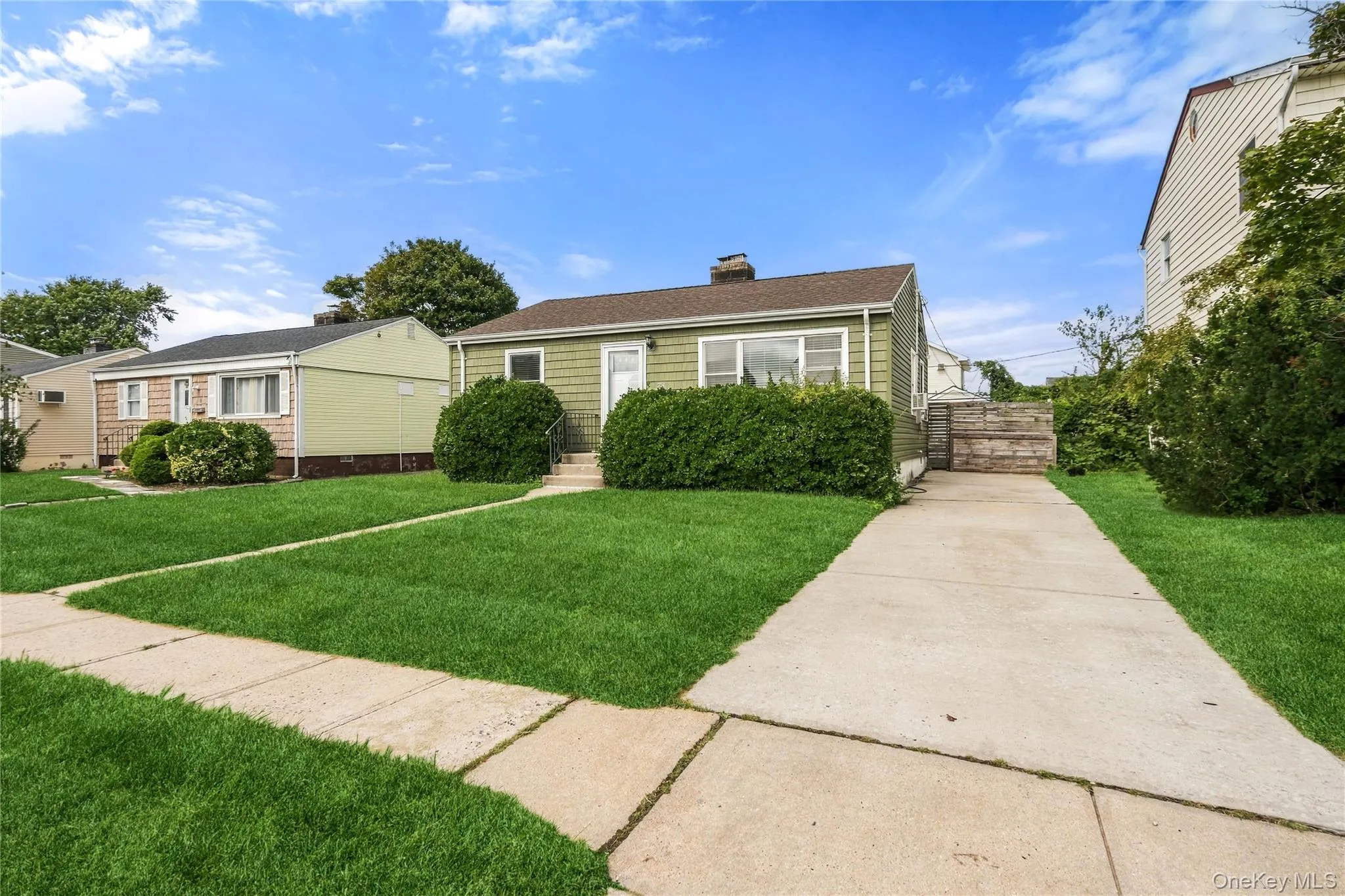 78 Robert Street, Hempstead, NY, 3 Bedrooms Bedrooms, 5 Rooms Rooms,1 BathroomBathrooms,Residential,For Rent,Robert,0,1049560 78 Robert Street, Hempstead, NY, 3 Bedrooms Bedrooms, 5 Rooms Rooms,1 BathroomBathrooms,Residential,For Rent,Robert,0,1049560