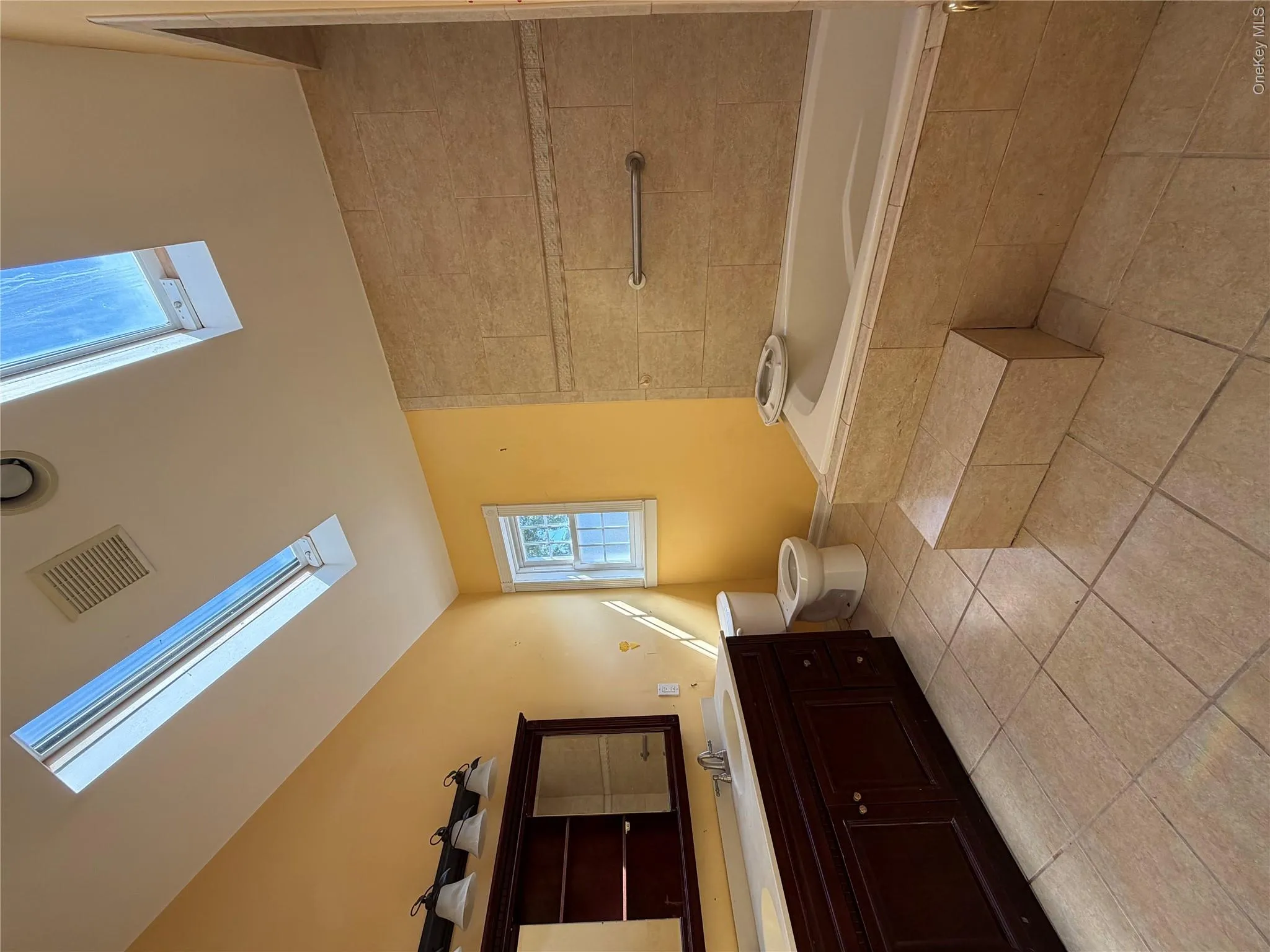 568 Park Avenue, Hempstead, NY, 3 Bedrooms Bedrooms, 10 Rooms Rooms,3 BathroomsBathrooms,Residential,For Rent,Park,0,1049561 568 Park Avenue, Hempstead, NY, 3 Bedrooms Bedrooms, 10 Rooms Rooms,3 BathroomsBathrooms,Residential,For Rent,Park,0,1049561