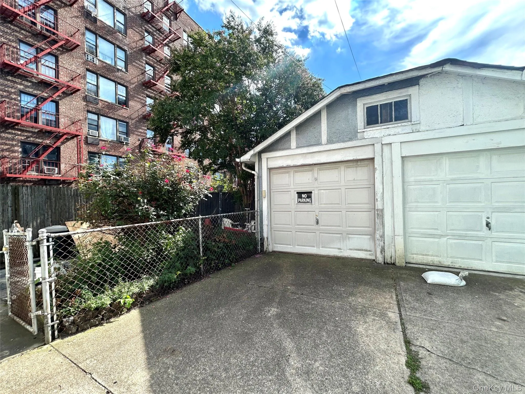 42-50 Gleane Street, New York, NY, 3 Bedrooms Bedrooms, 12 Rooms Rooms,1 BathroomBathrooms,Residential,For Rent,Gleane,0,1049566 42-50 Gleane Street, New York, NY, 3 Bedrooms Bedrooms, 12 Rooms Rooms,1 BathroomBathrooms,Residential,For Rent,Gleane,0,1049566