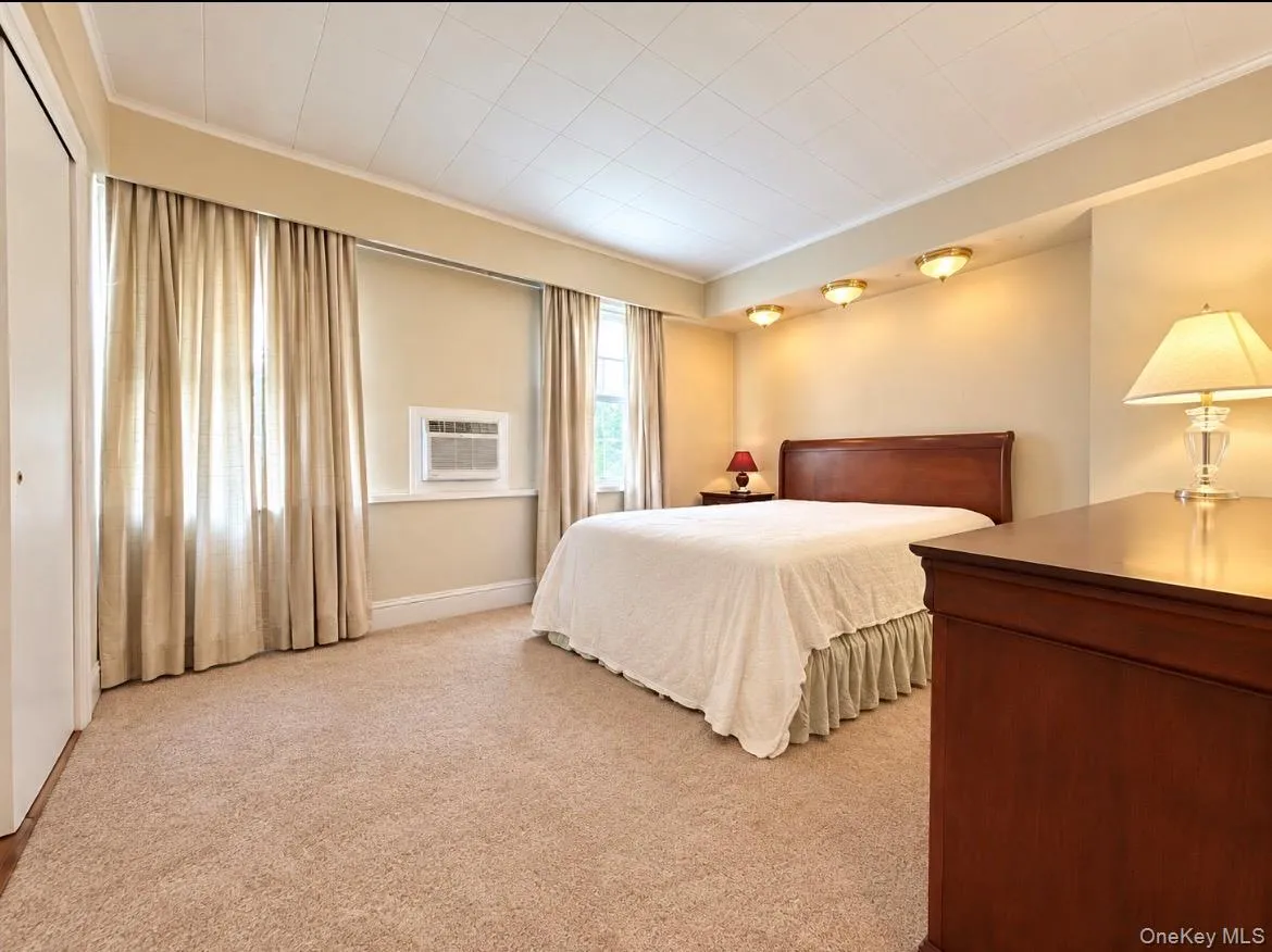 42-50 Gleane Street, New York, NY, 3 Bedrooms Bedrooms, 12 Rooms Rooms,1 BathroomBathrooms,Residential,For Rent,Gleane,0,1049566 42-50 Gleane Street, New York, NY, 3 Bedrooms Bedrooms, 12 Rooms Rooms,1 BathroomBathrooms,Residential,For Rent,Gleane,0,1049566
